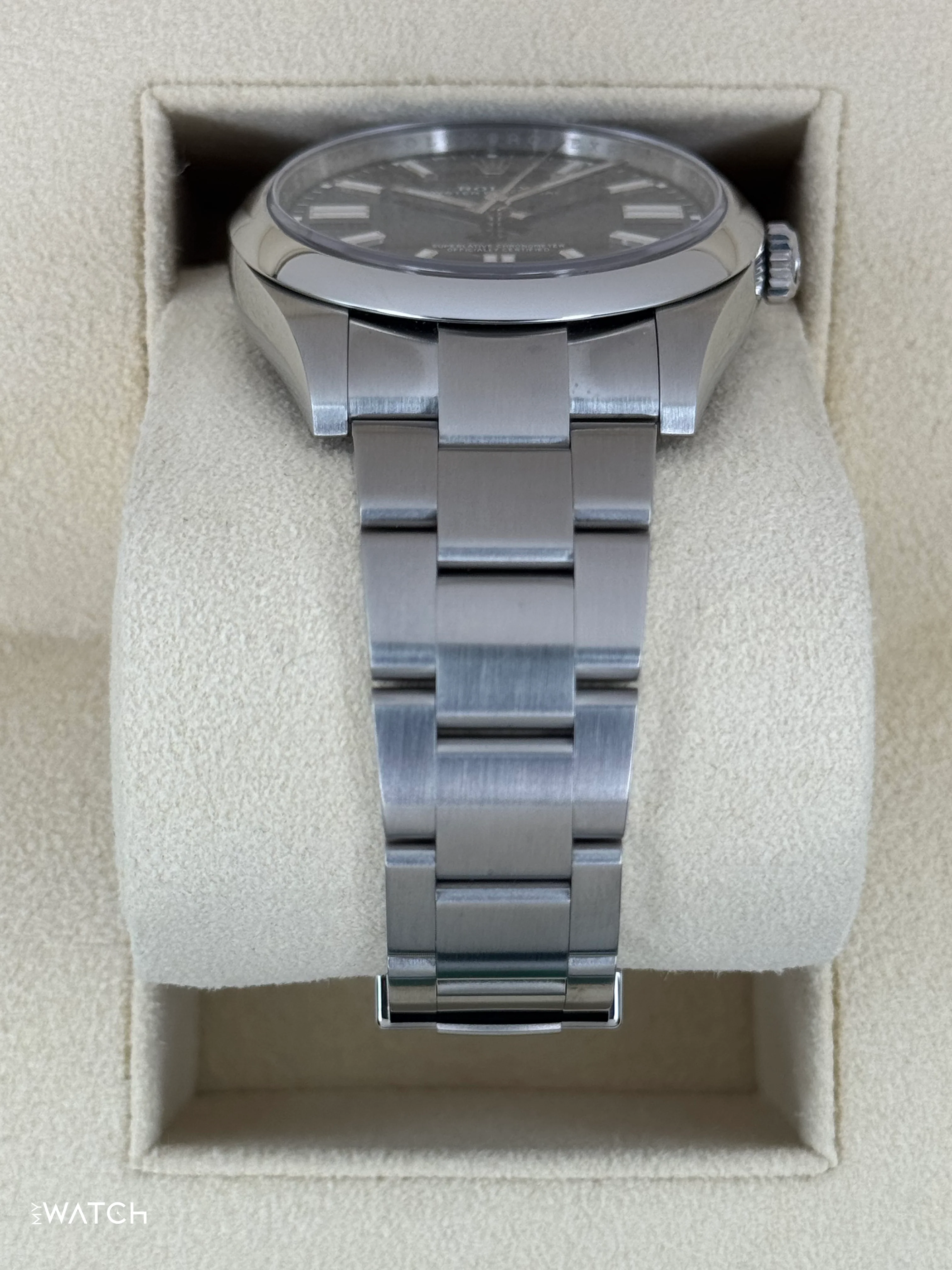 2025 Rolex Oyster Perpetual 41mm 124300 Blue Dial - Image 3