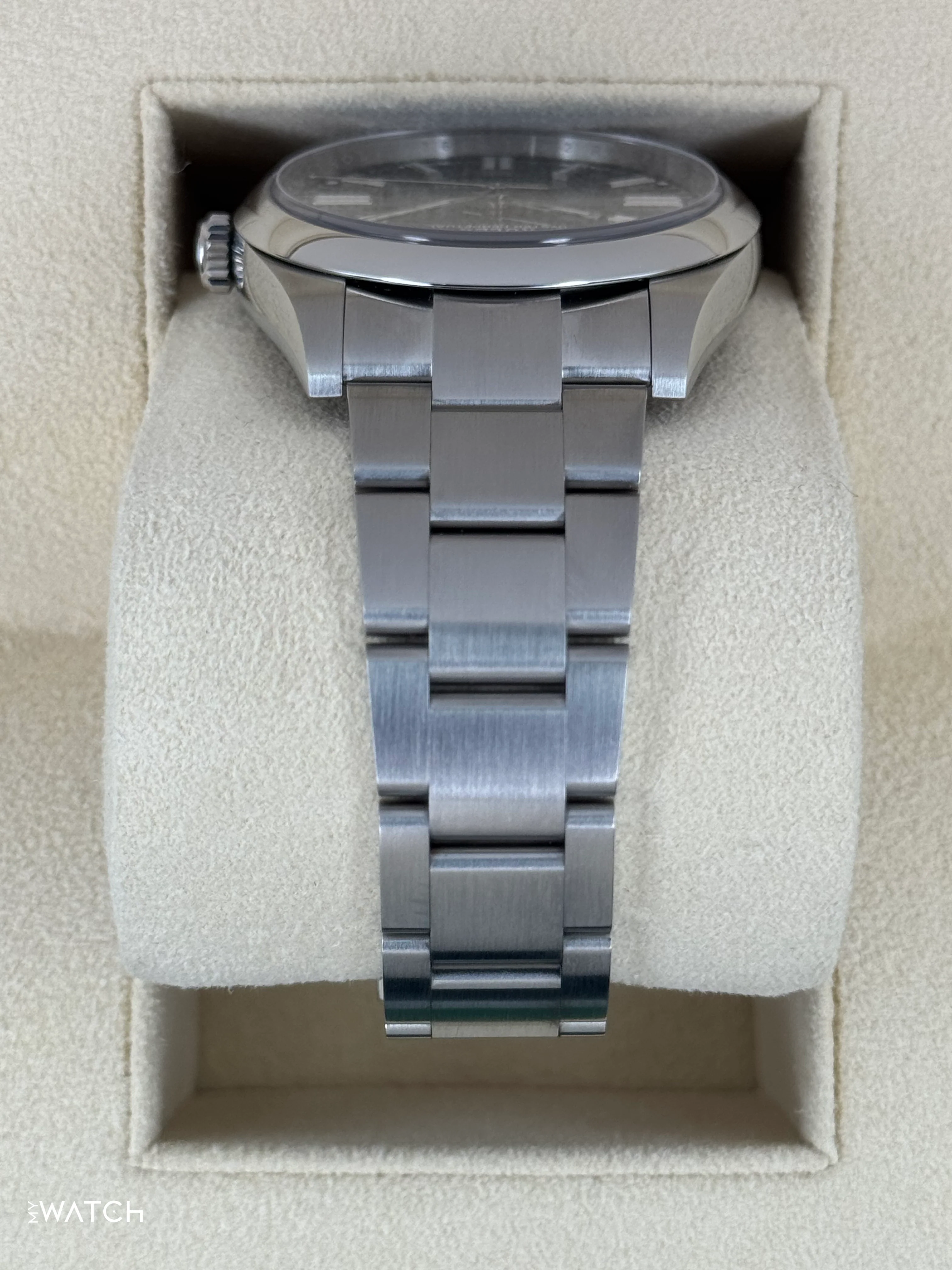 2025 Rolex Oyster Perpetual 41mm 124300 Blue Dial - Image 4