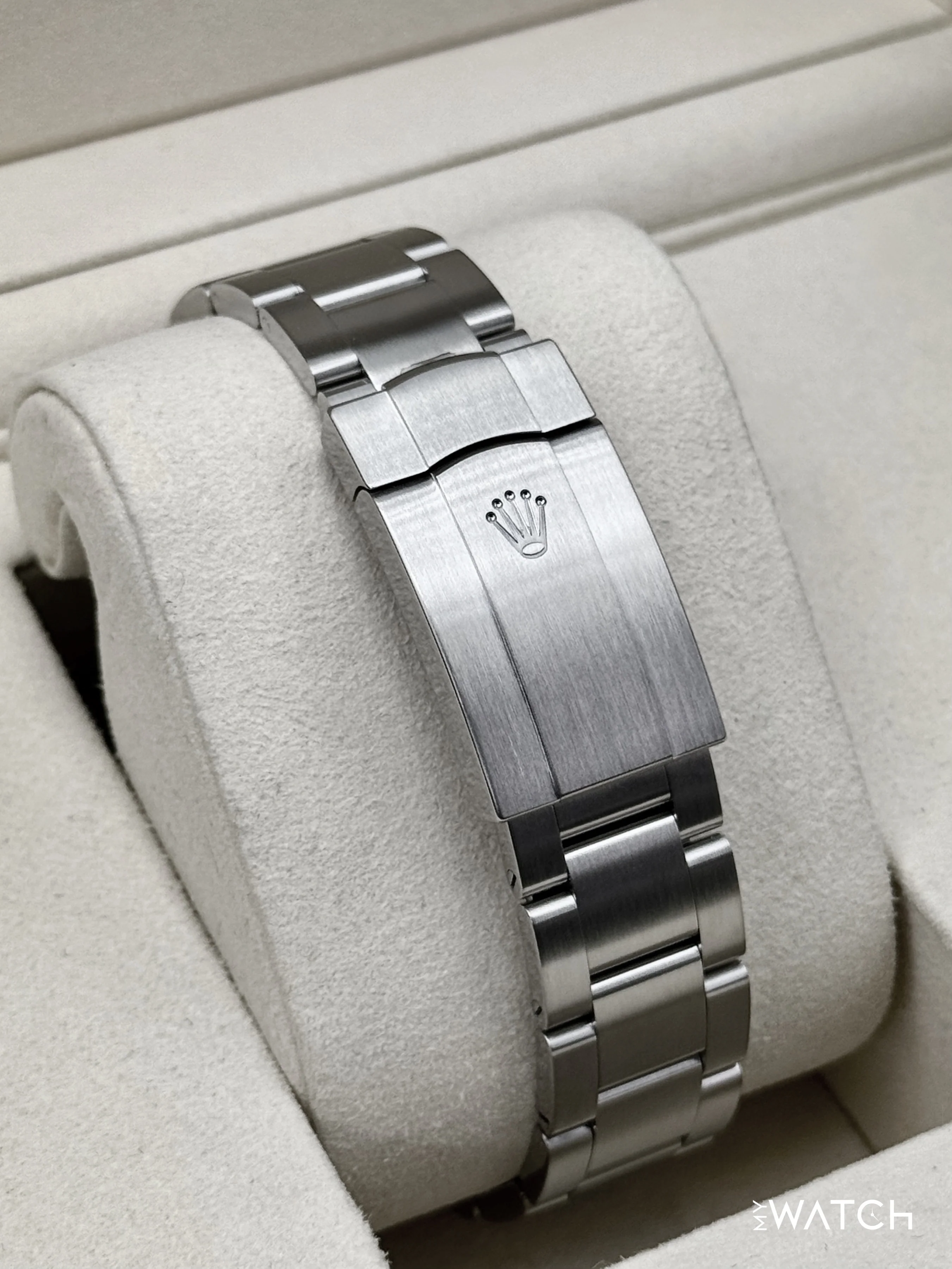 NEW 2025 Rolex Oyster Perpetual 41mm 134300 Med Blue Dial - Image 2
