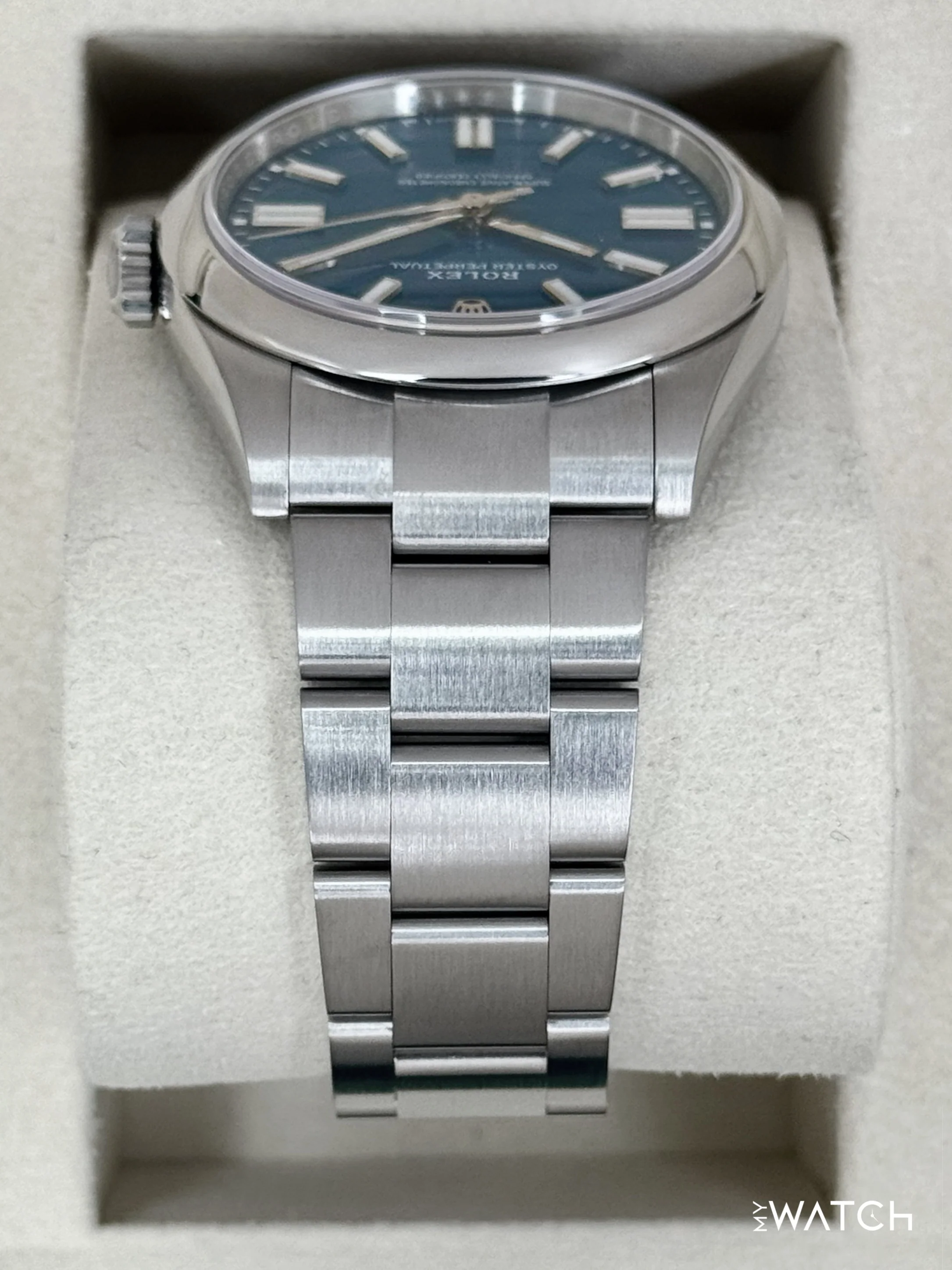 NEW 2025 Rolex Oyster Perpetual 41mm 134300 Med Blue Dial - Image 4