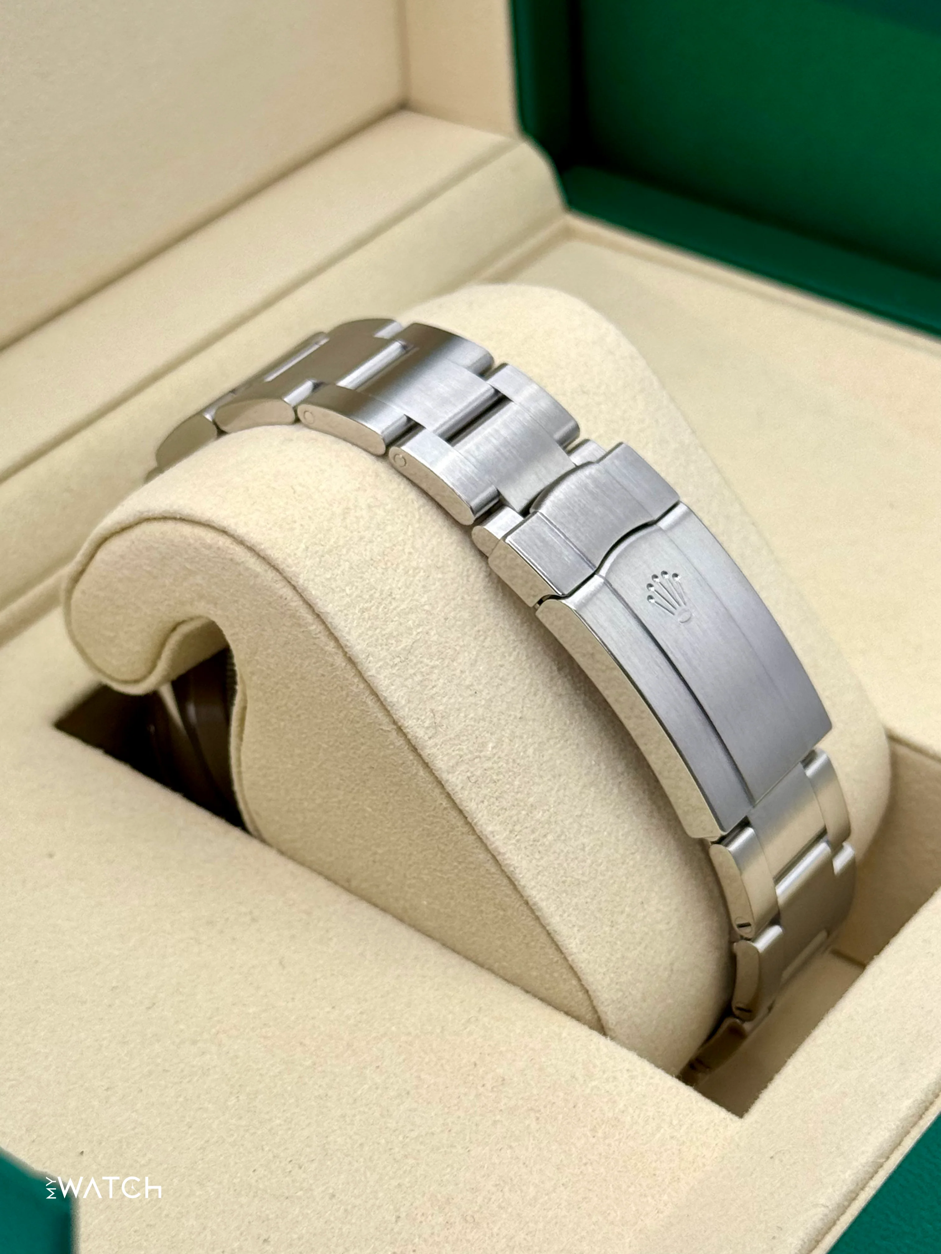 2025 Rolex Oyster Perpetual 41mm 134300 Med Blue Dial - Image 2