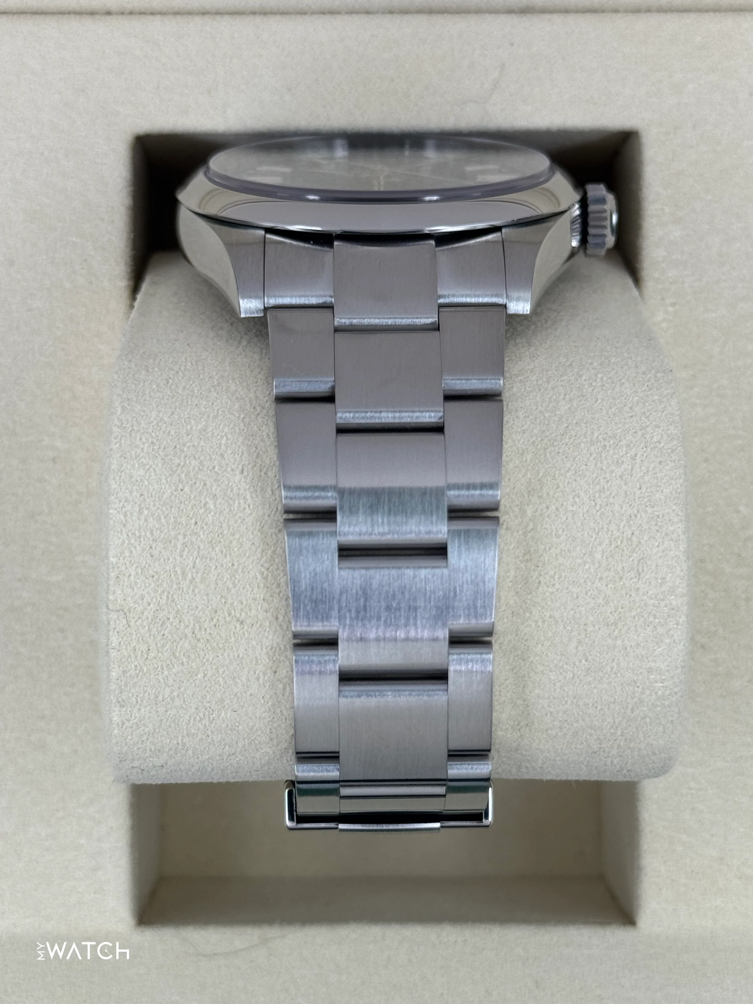2025 Rolex Oyster Perpetual 41mm 134300 Med Blue Dial - Image 3