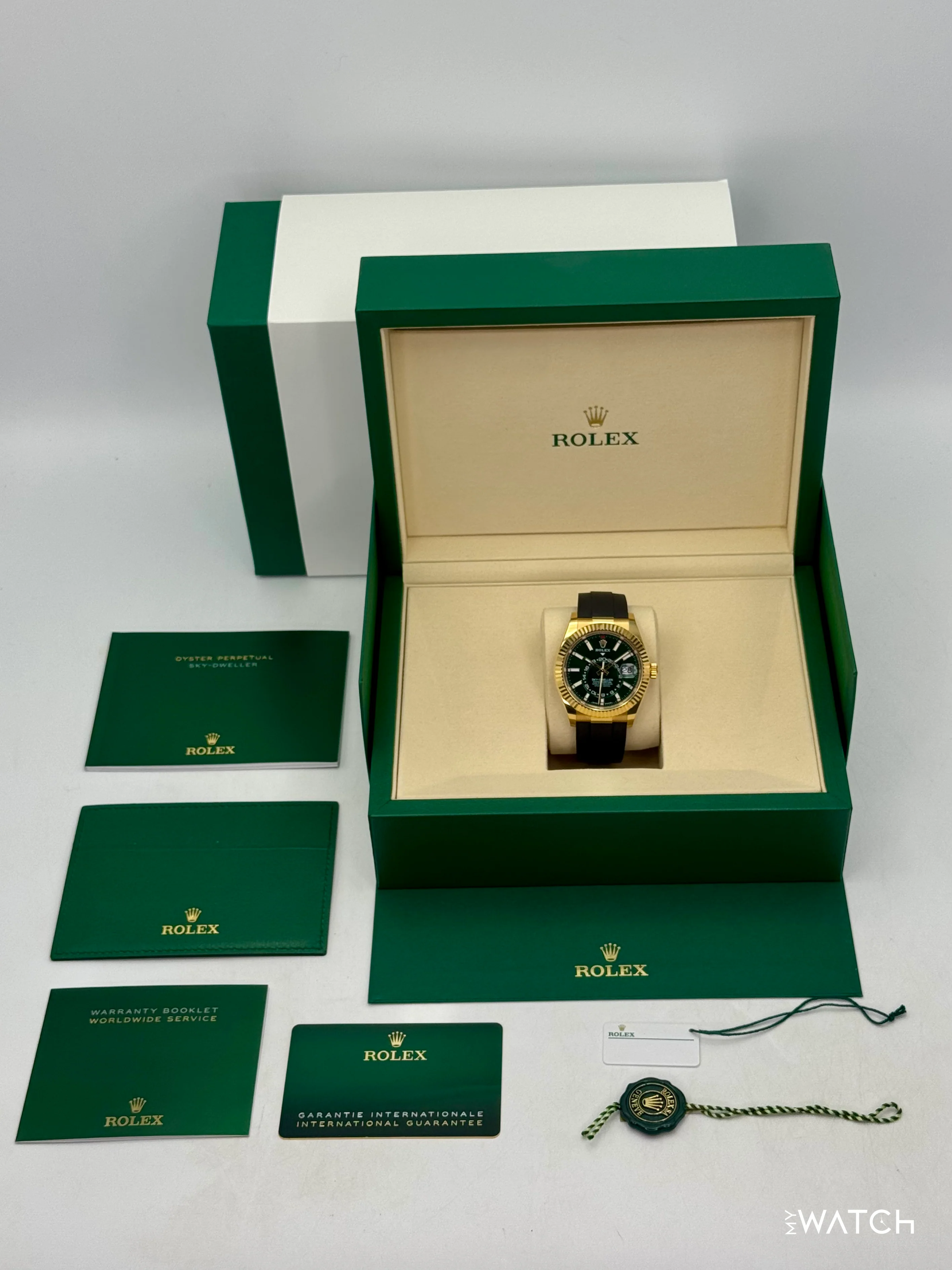 2025 Rolex Sky-Dweller 42mm 336238 Yellow Gold Oysterflex Green Dial - Image 10