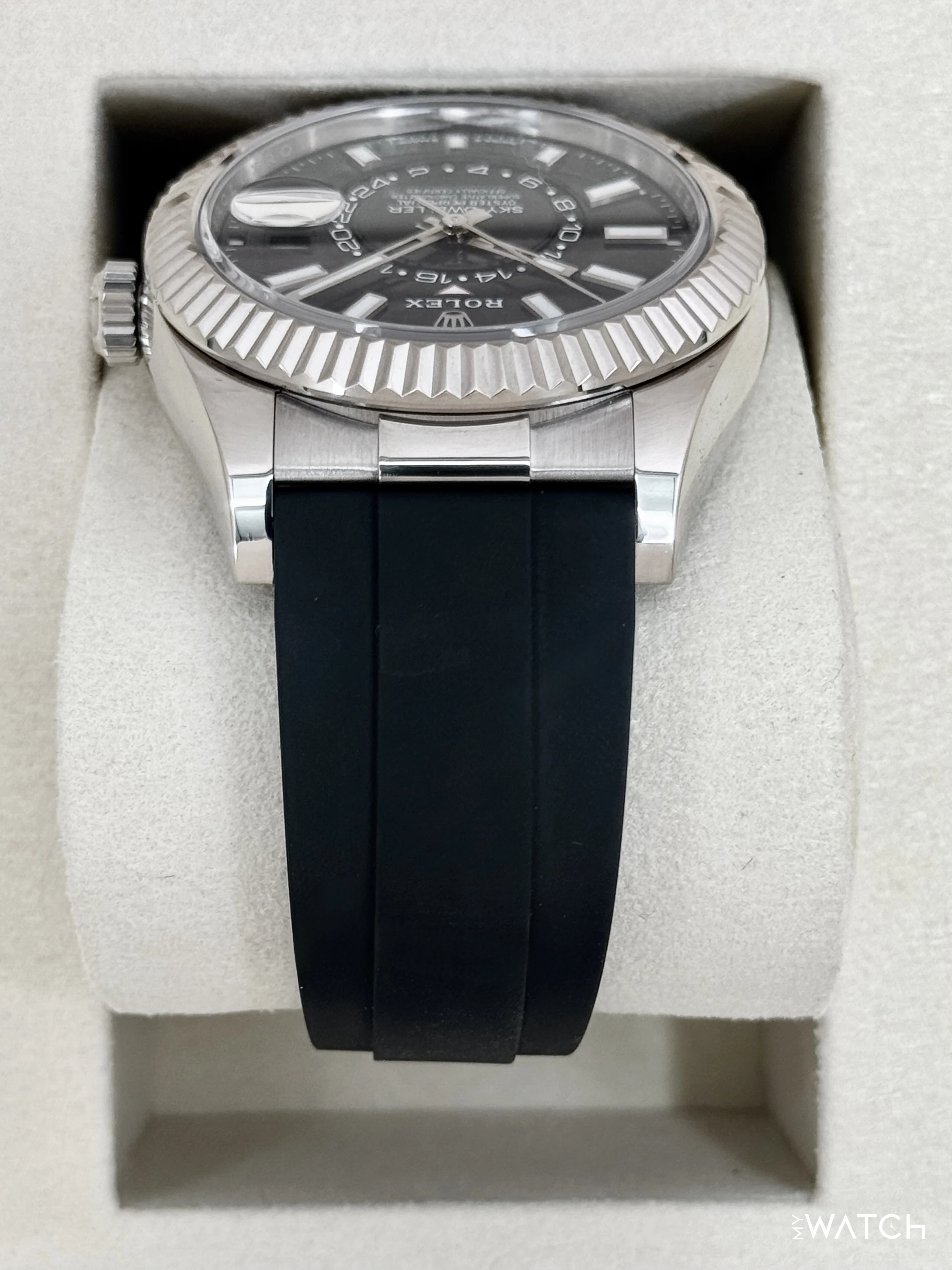 2025 Rolex Sky-Dweller 42mm 336239 White Gold Oysterflex Black Dial - Image 4