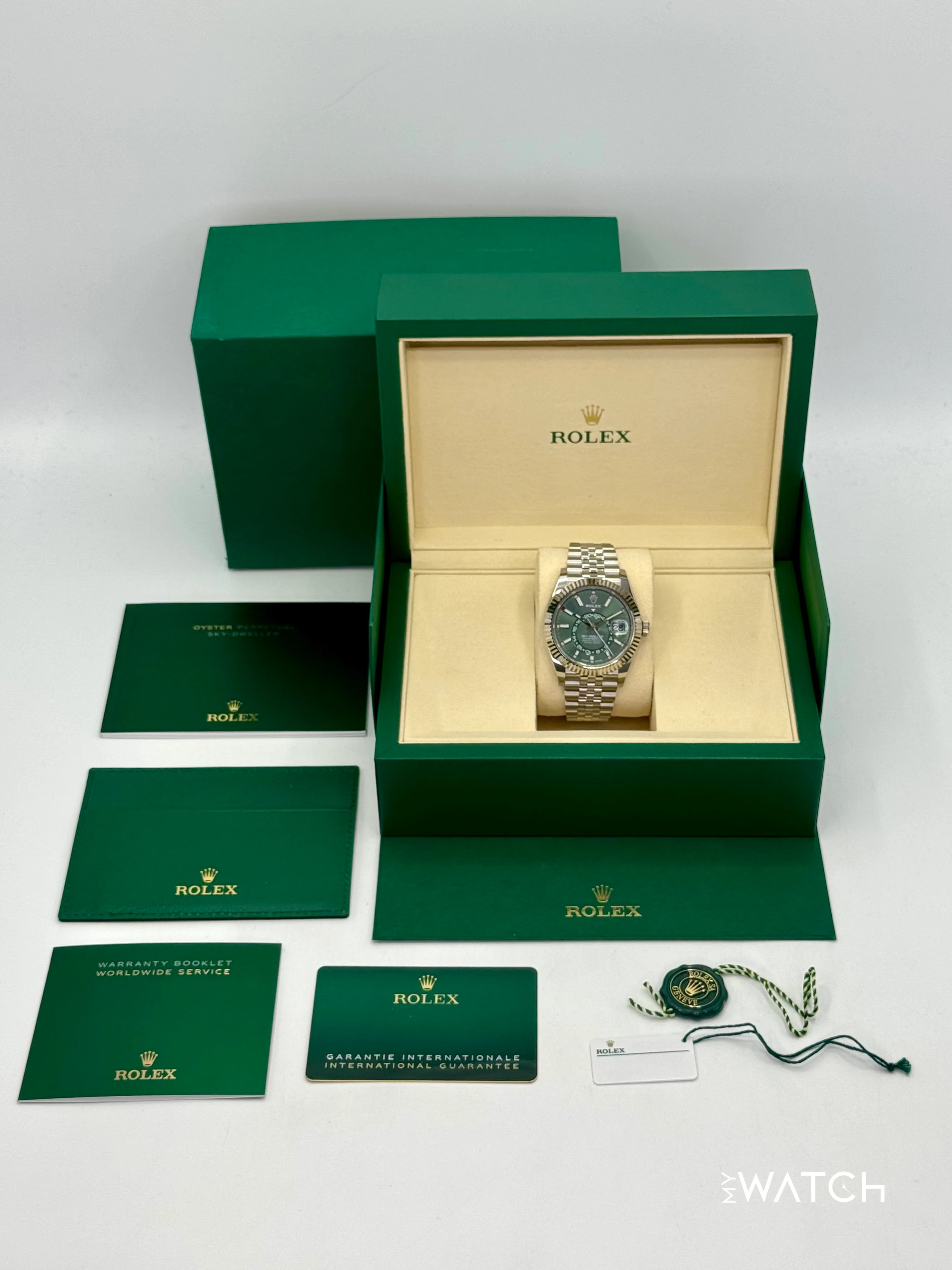2025 Rolex Sky-Dweller 42mm 336934 Jubilee Green Dial - Image 10