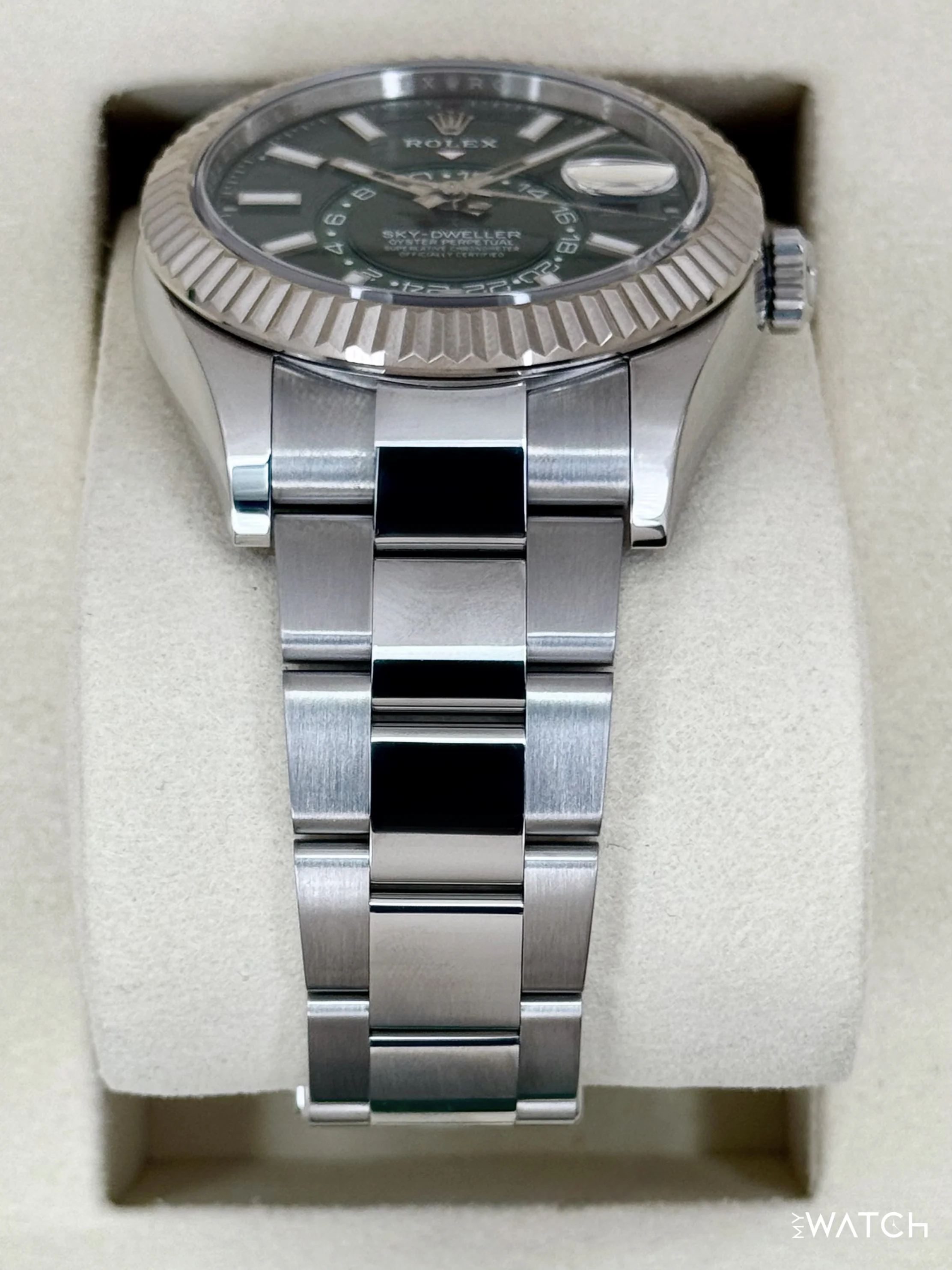 2025 Rolex Sky-Dweller 42mm 336934 Stainless Steel Oyster Green Dial - Image 3