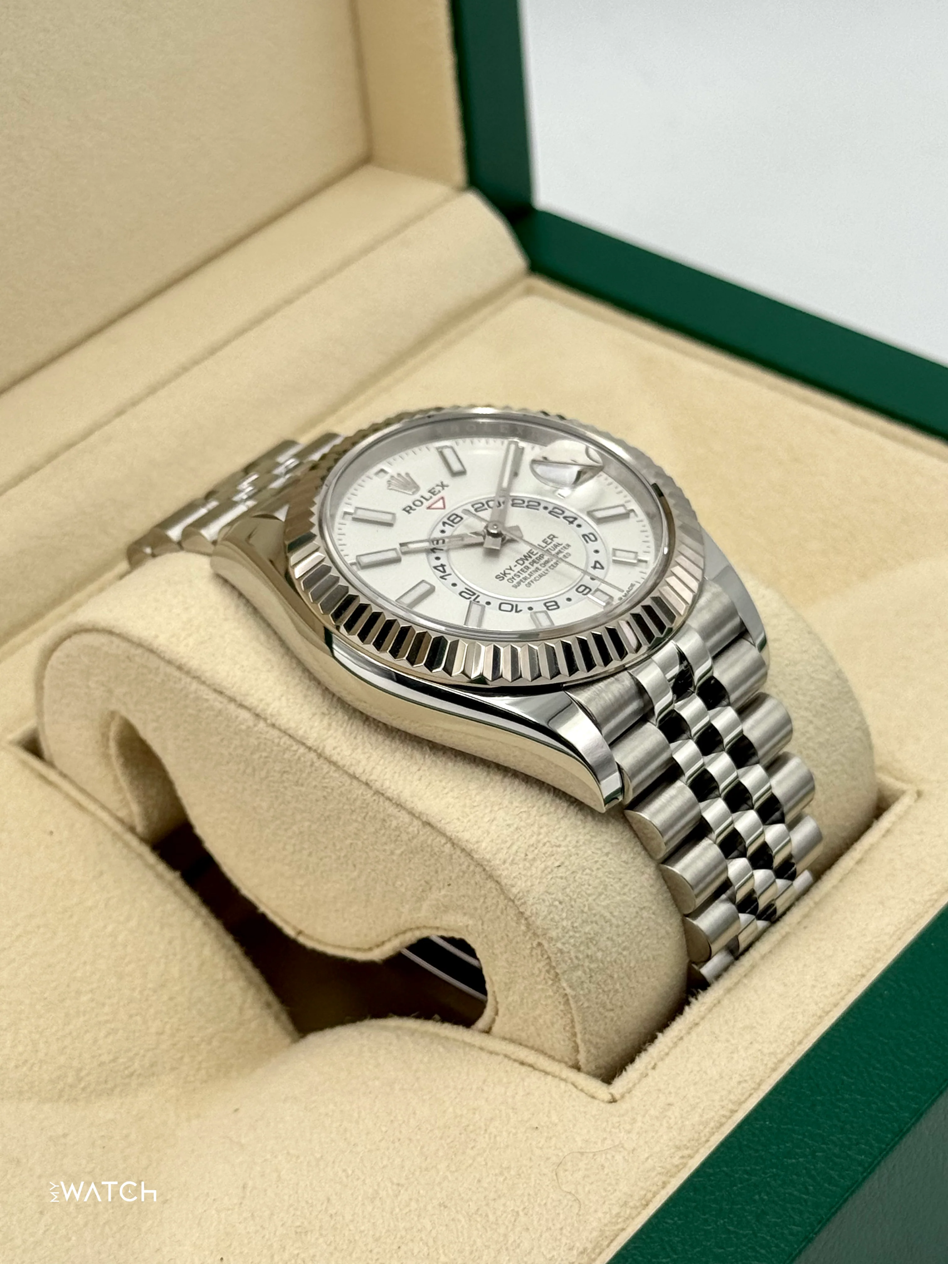 2025 Rolex Sky-Dweller 42mm 336934 Stainless Steel Jubilee White Dial - Image 6