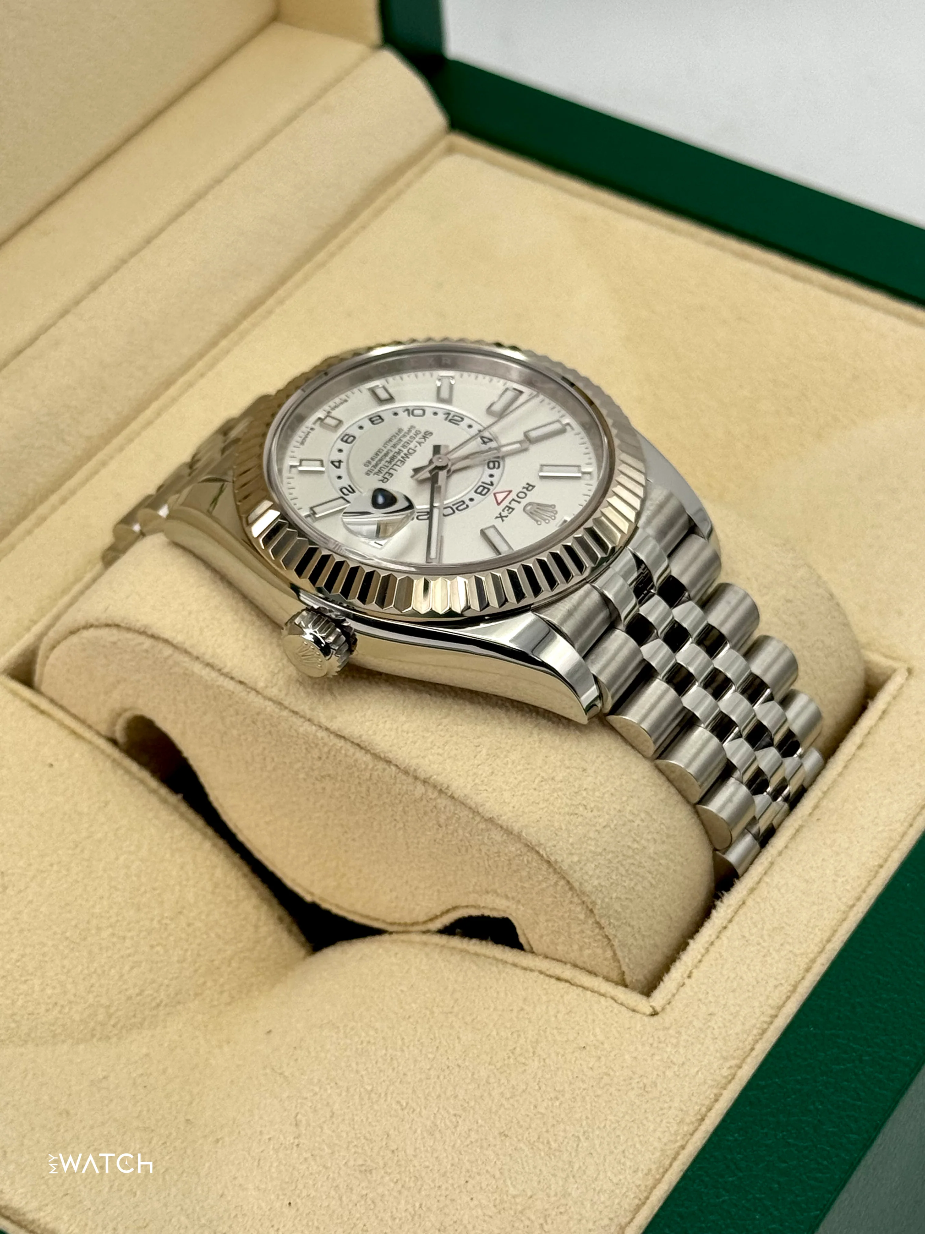 2025 Rolex Sky-Dweller 42mm 336934 Stainless Steel Jubilee White Dial - Image 8