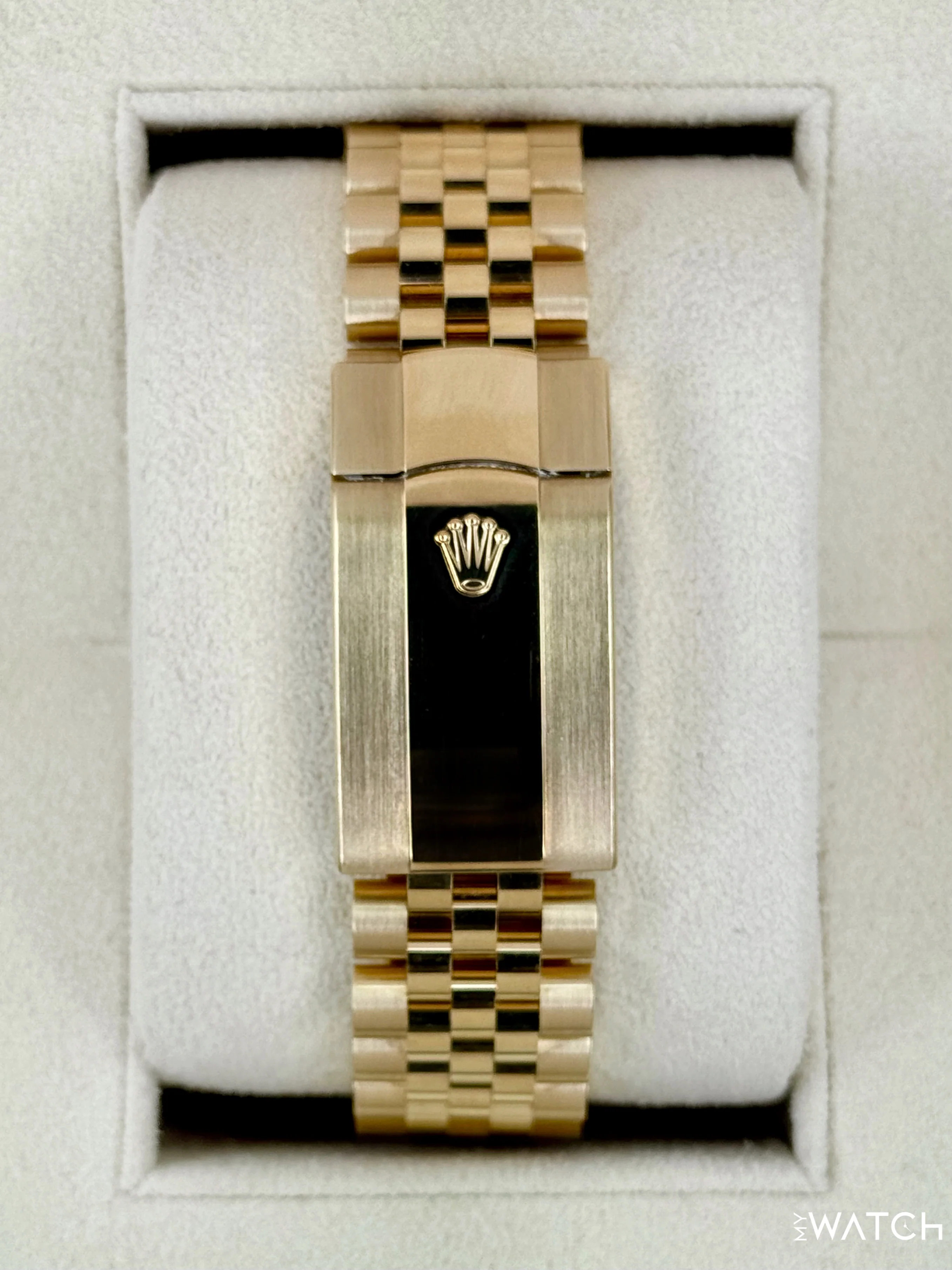 2025 Rolex Sky-Dweller 42mm 336938 Yellow Gold Jubilee Green Dial - Image 2