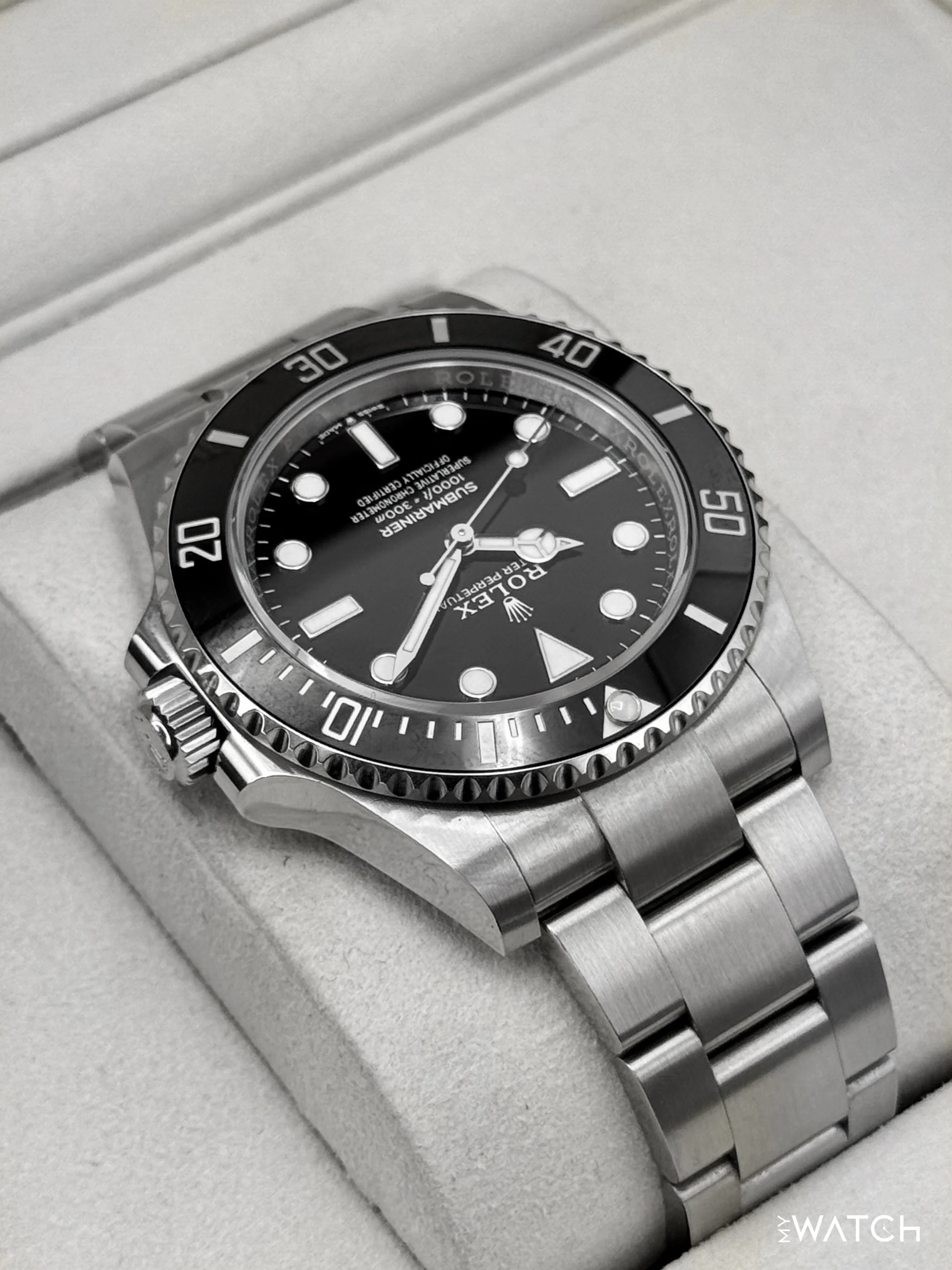2025 Rolex Submariner 41mm 124060 Stainless Steel Black Dial - Image 8