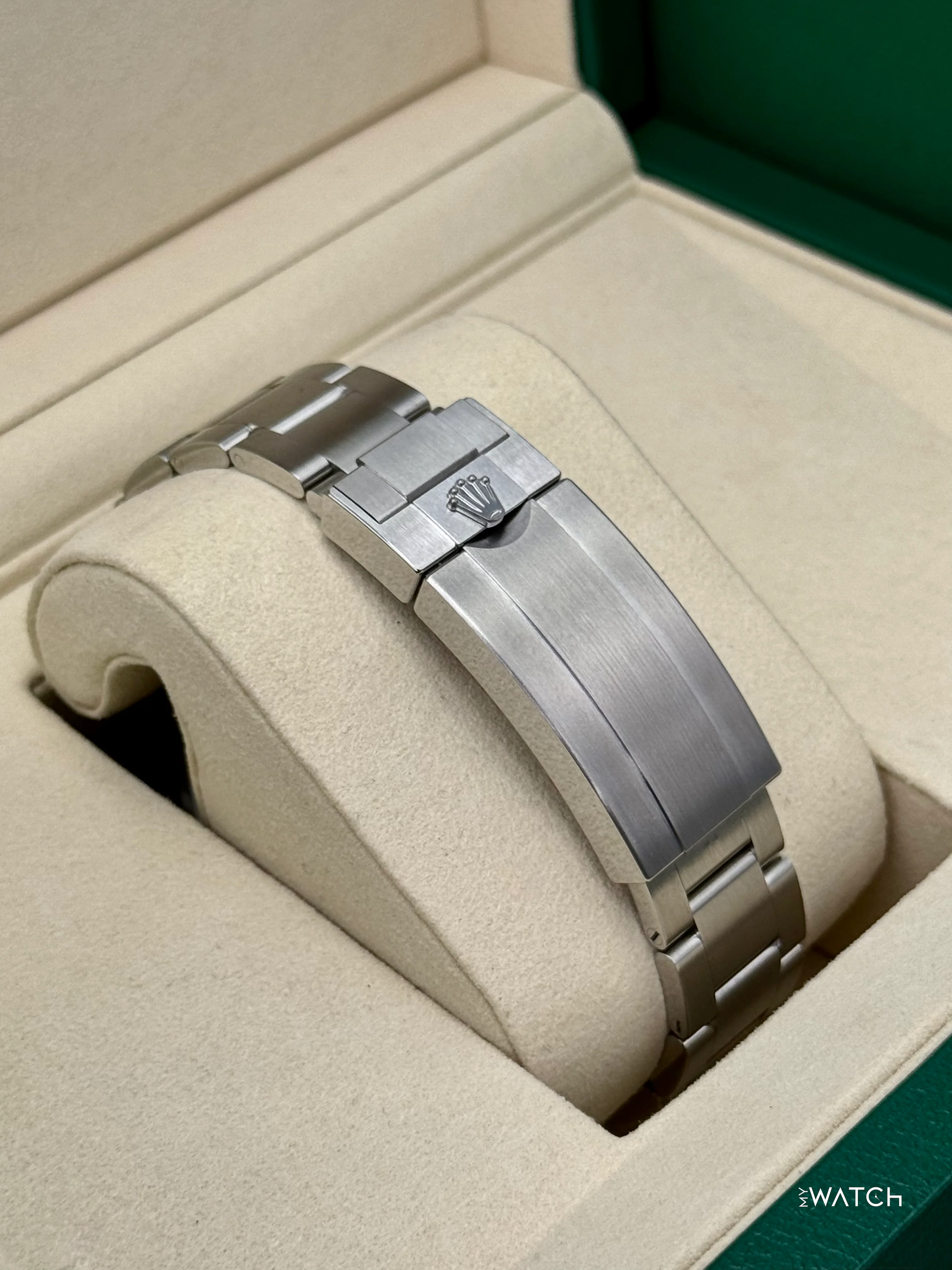 2025 Rolex Submariner 41mm 124060 Stainless Steel Black Dial - Image 2