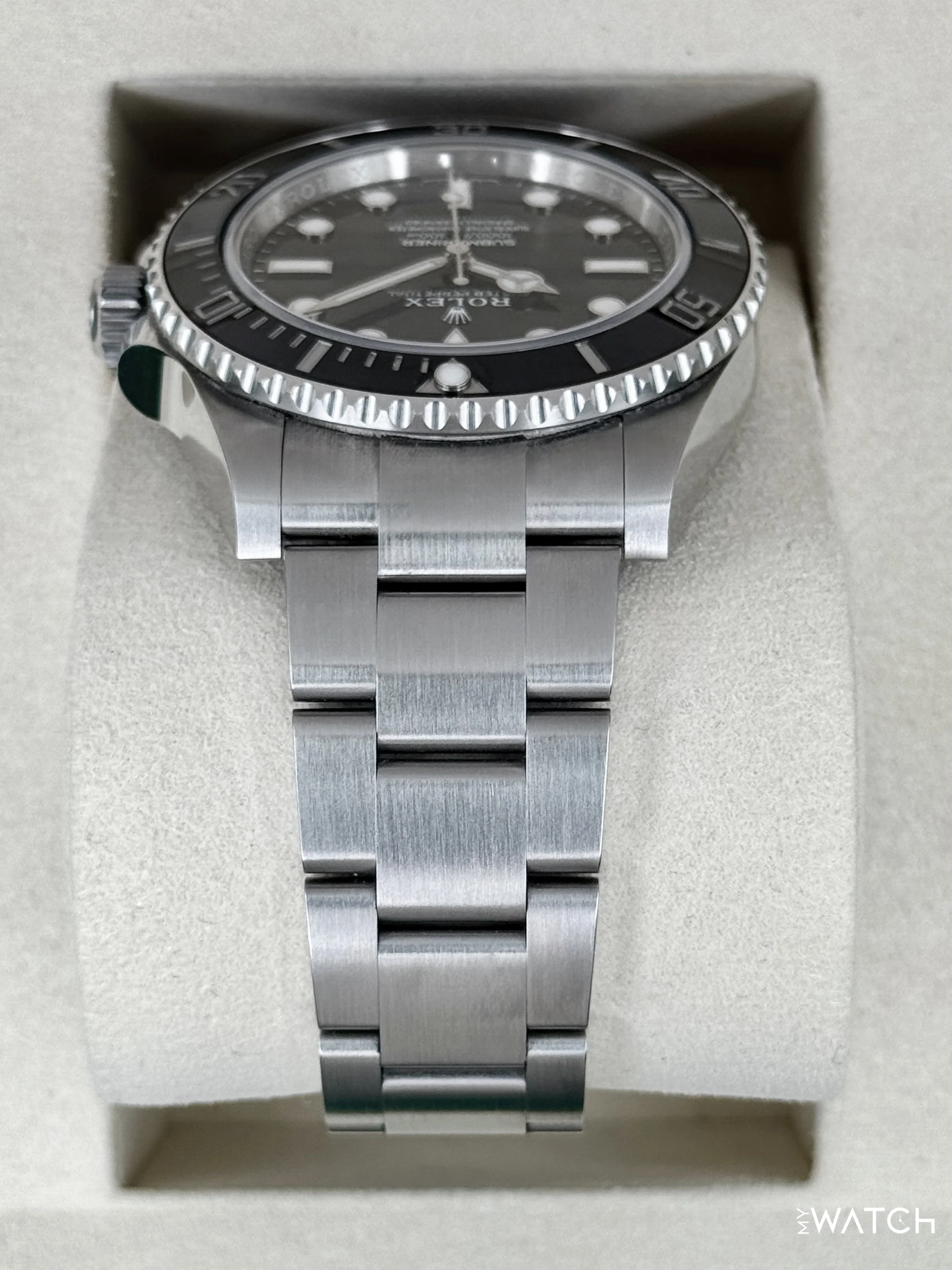 2025 Rolex Submariner 41mm 124060 Stainless Steel Black Dial - Image 4