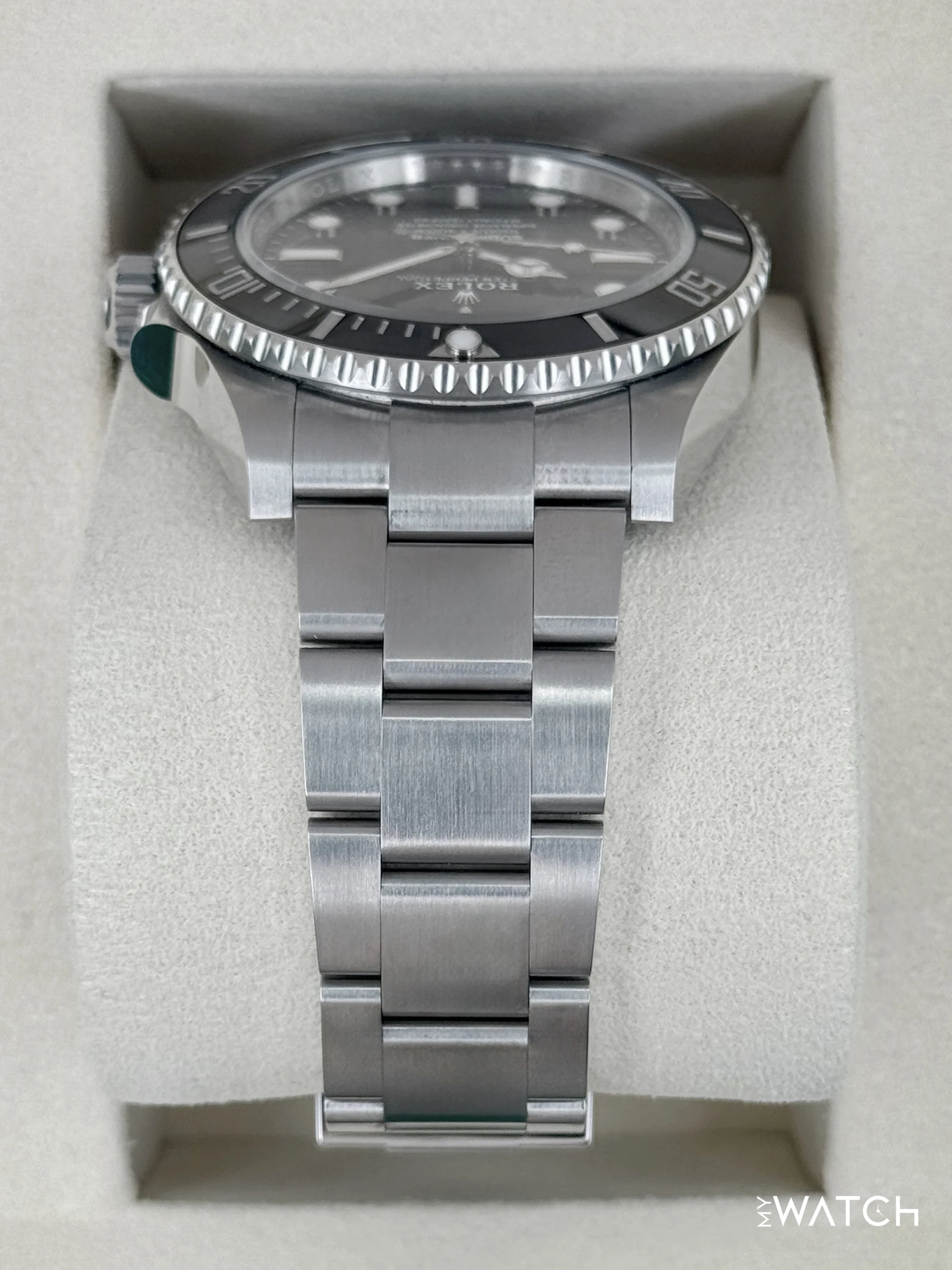 2025 Rolex Submariner 41mm 124060 Stainless Steel Black Dial - Image 4