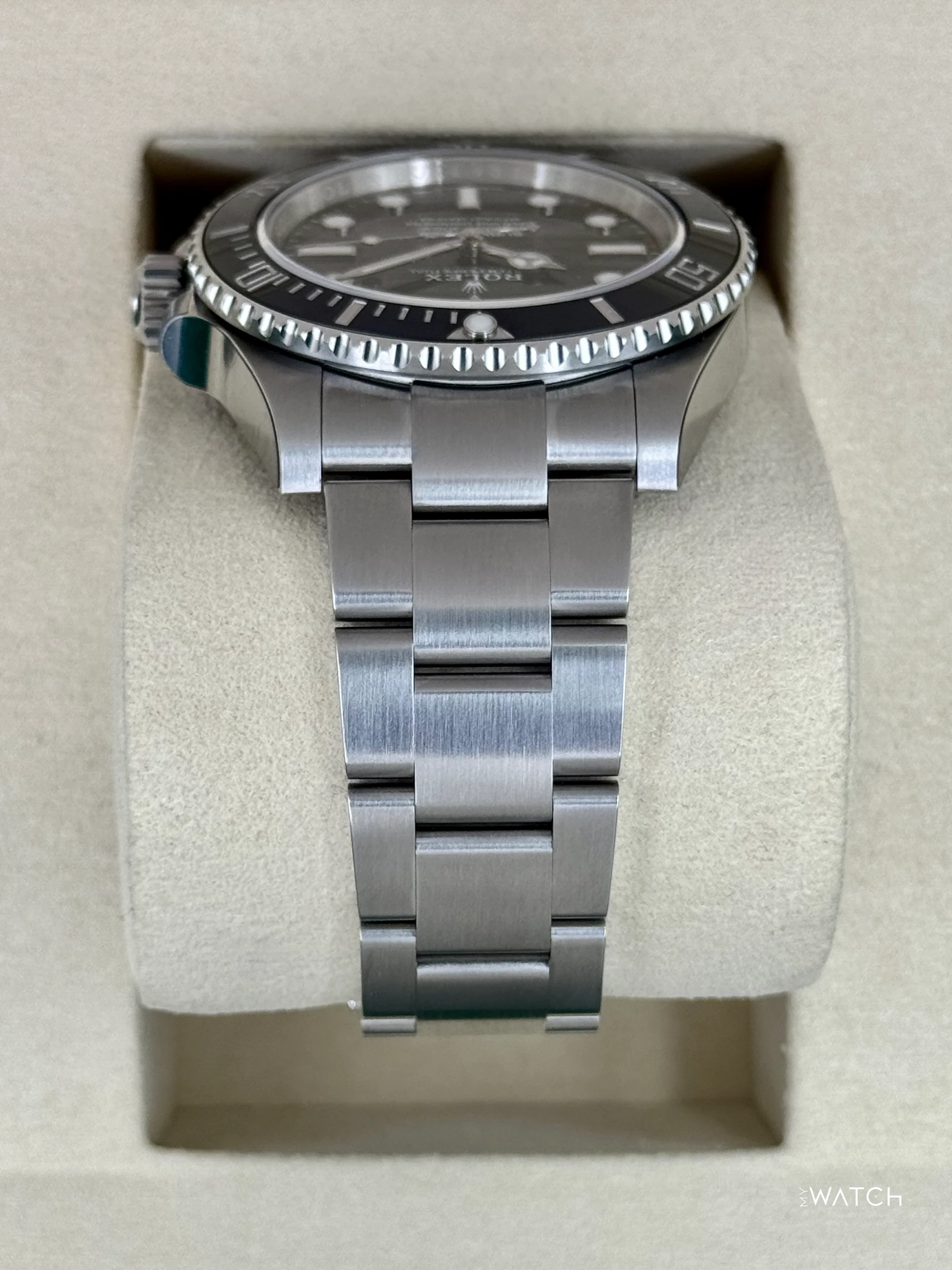 2025 Rolex Submariner 41mm 124060 Stainless Steel Black Dial - Image 4