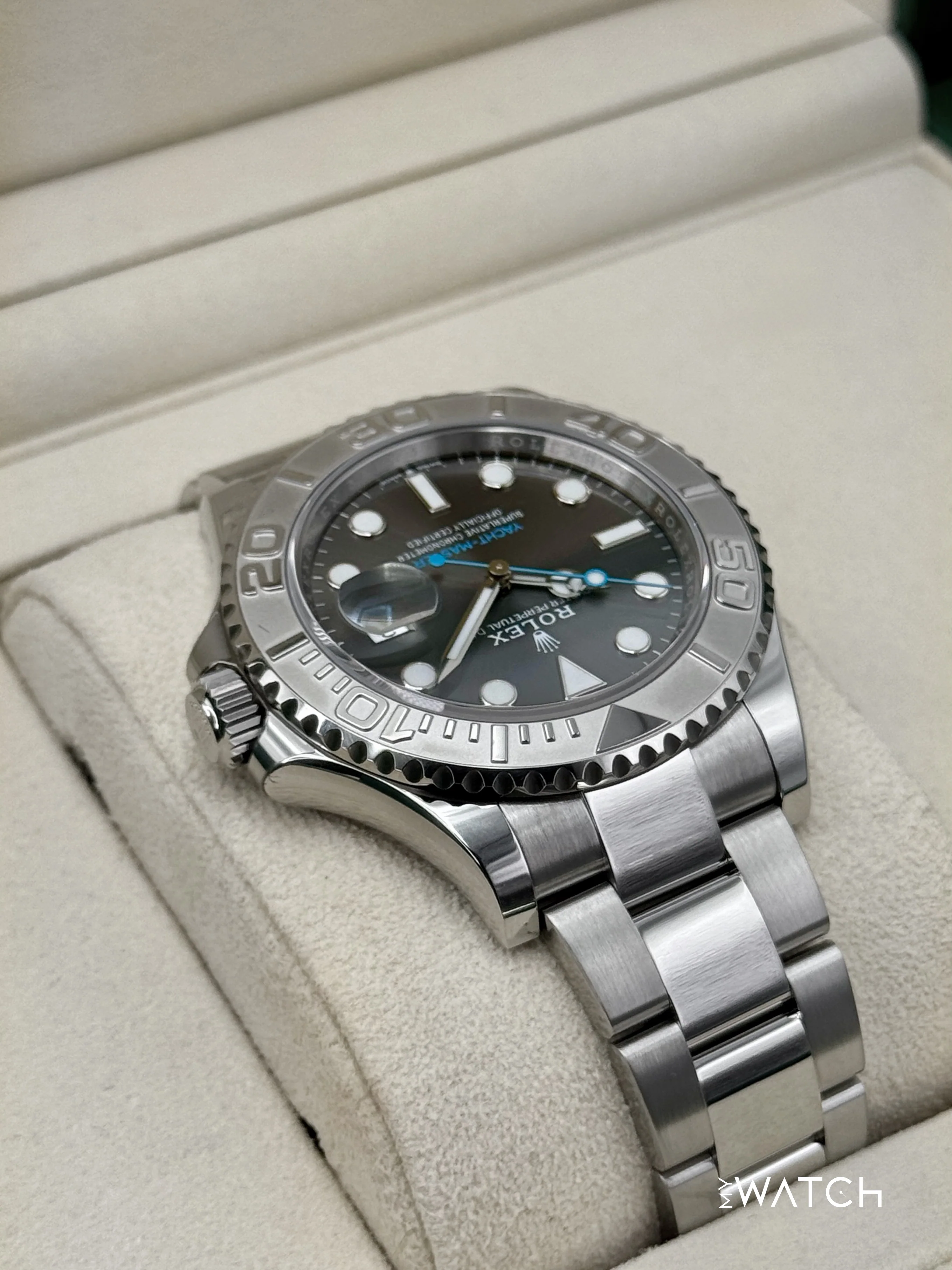 2025 Rolex Yacht-Master 40mm 126622 Stainless Steel Rhodium Dial - Image 8
