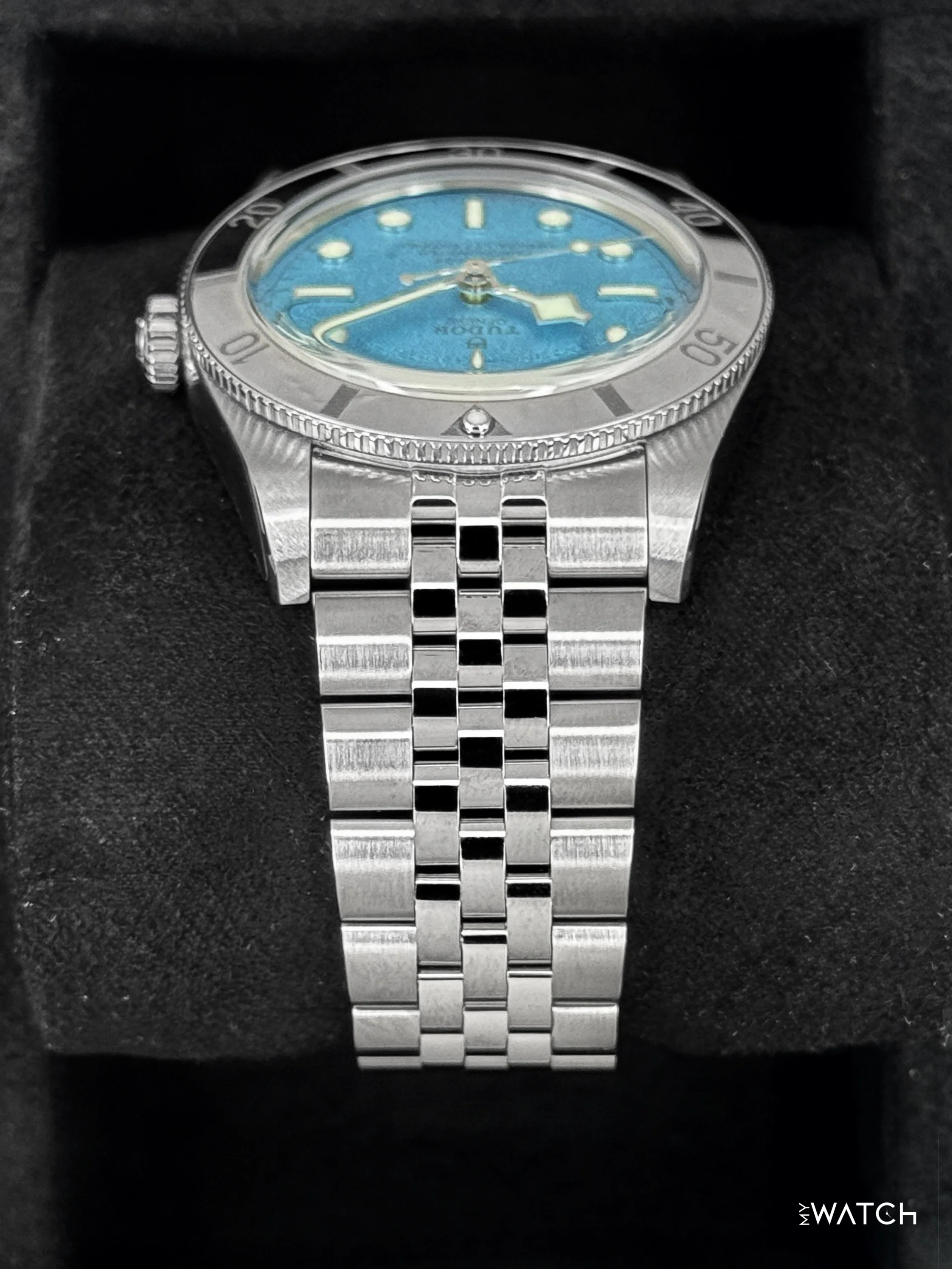 2025 Tudor Black Bay 54 37mm 79000 Stainless Steel Blue Dial - Image 4