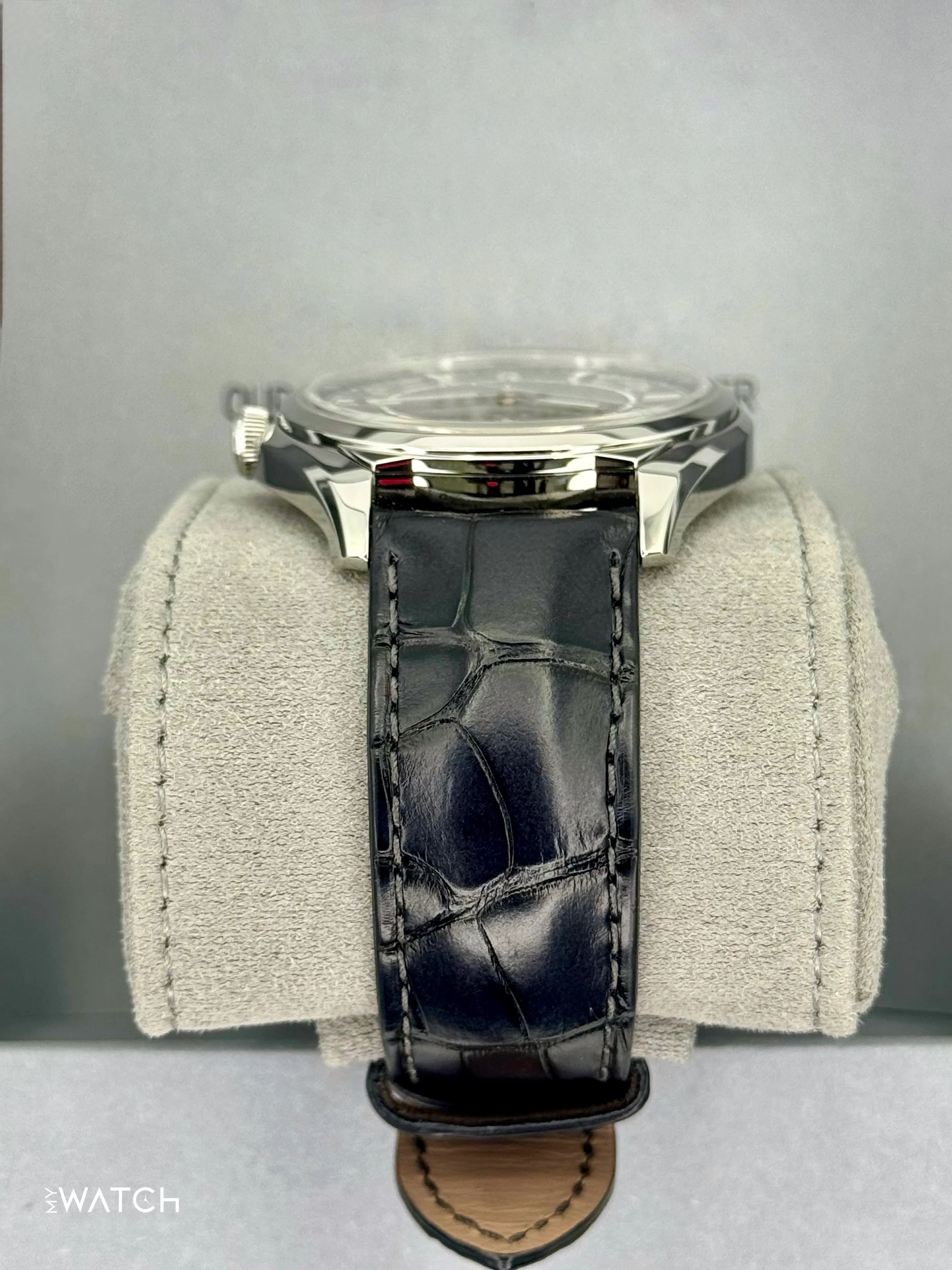 2025 Vacheron Constantin Fiftysix 40mm 4600E Stainless Steel Grey Dial - Image 4