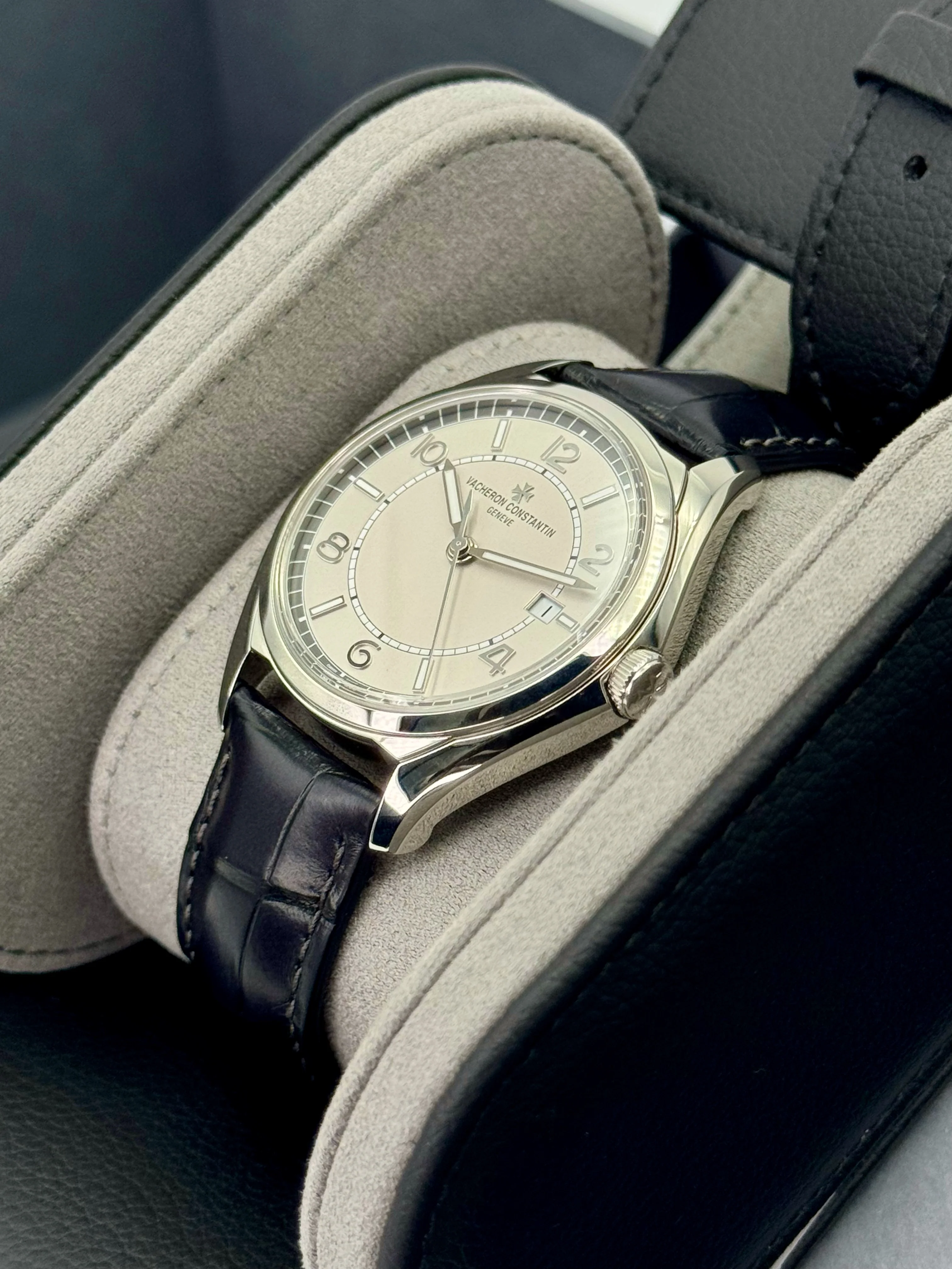 2025 Vacheron Constantin Fiftysix 40mm 4600E Stainless Steel Grey Dial - Image 5