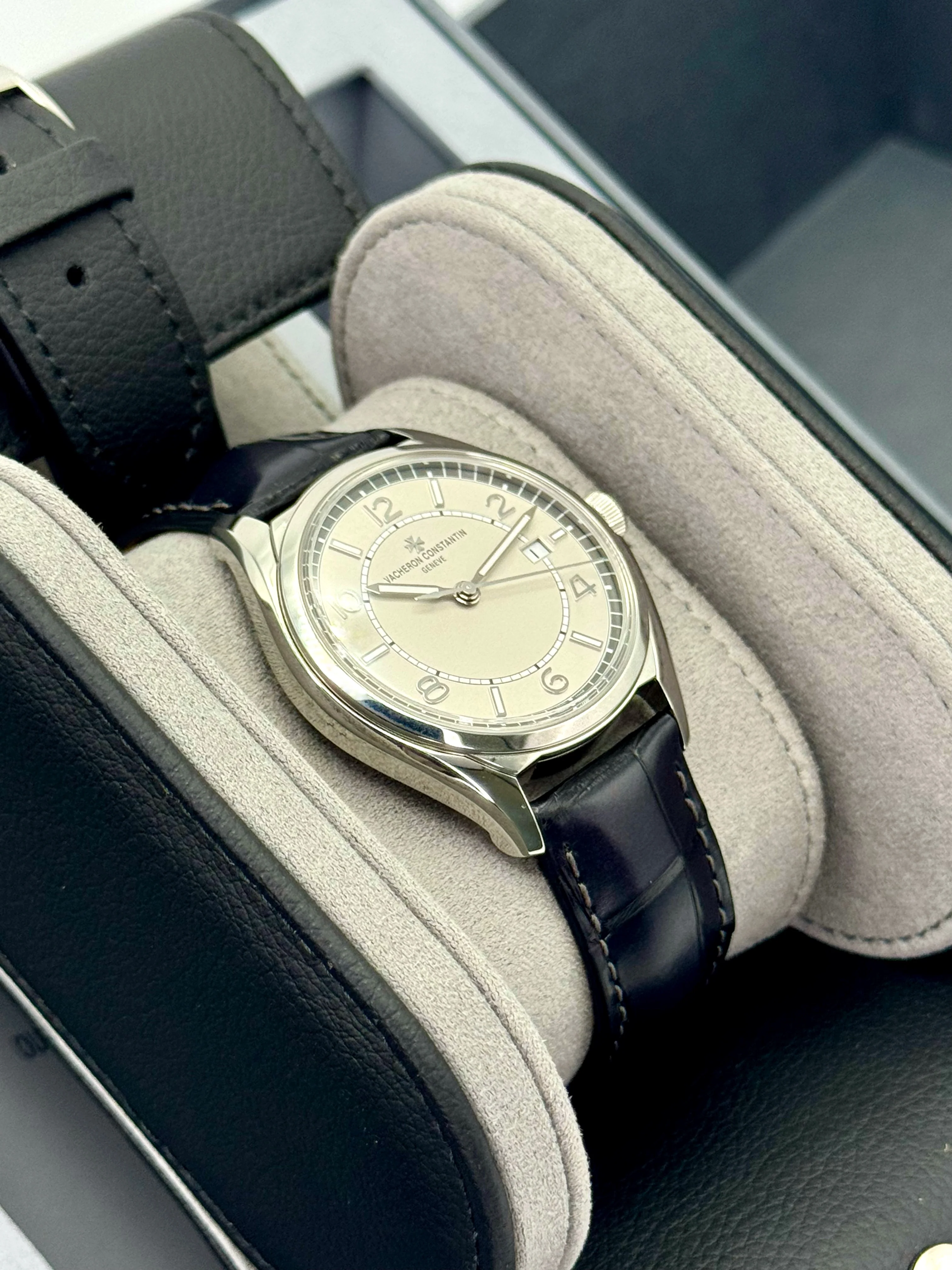 2025 Vacheron Constantin Fiftysix 40mm 4600E Stainless Steel Grey Dial - Image 6