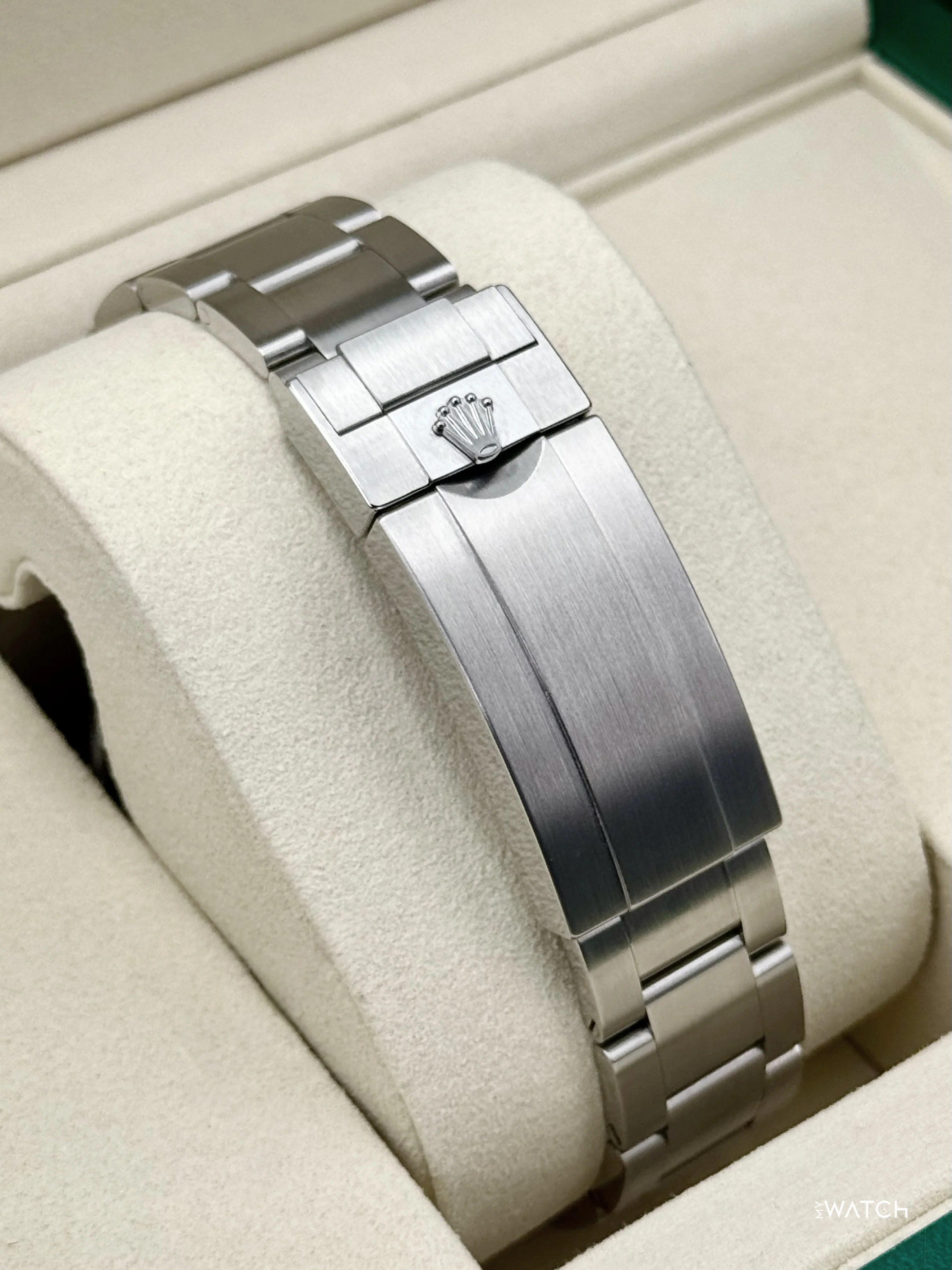 2026 Rolex Sea-Dweller 43mm 126600 Black Dial - Image 2