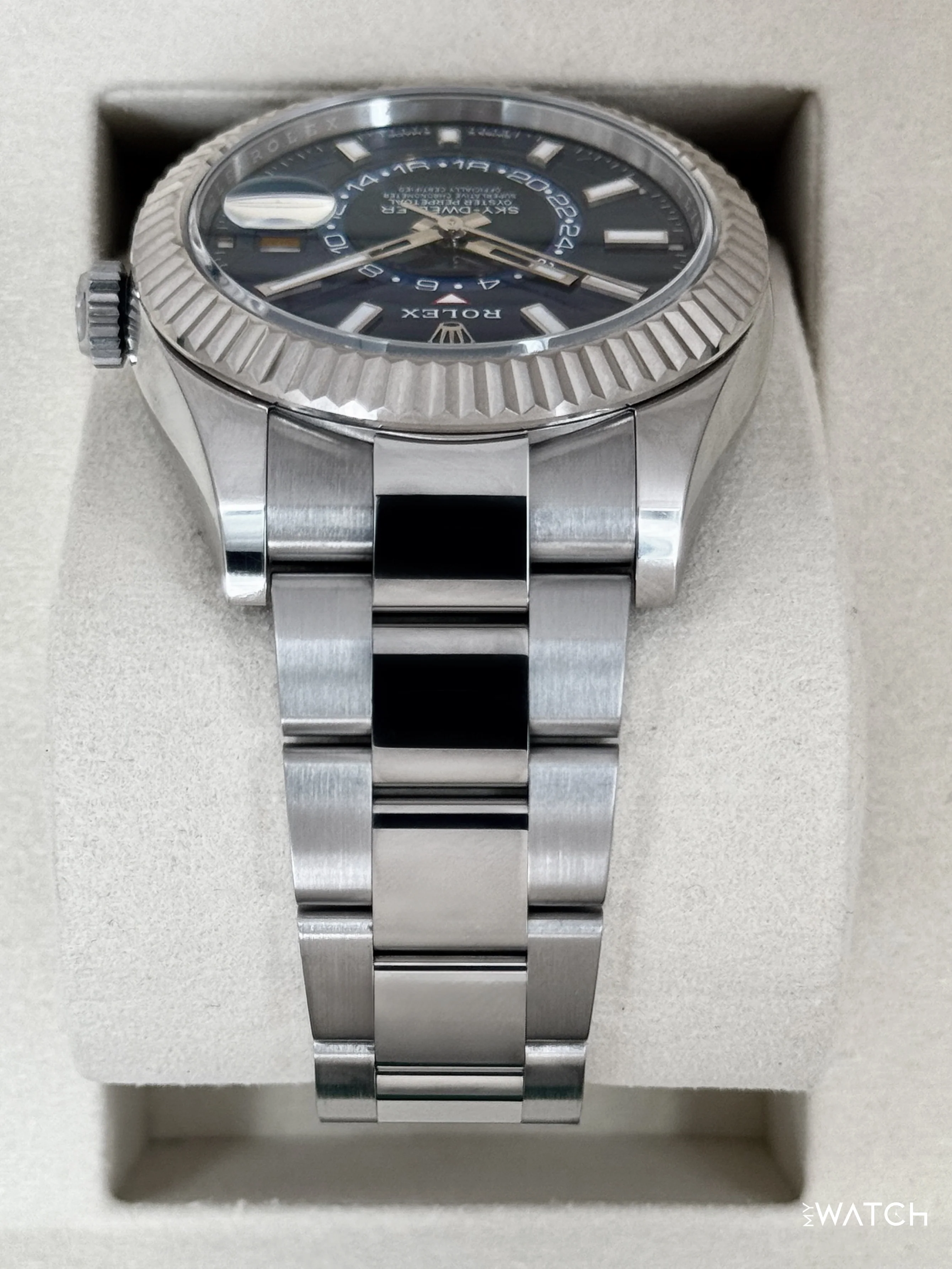 2026 Rolex Sky-Dweller 42mm 336934 Oyster Blue Dial - Image 4