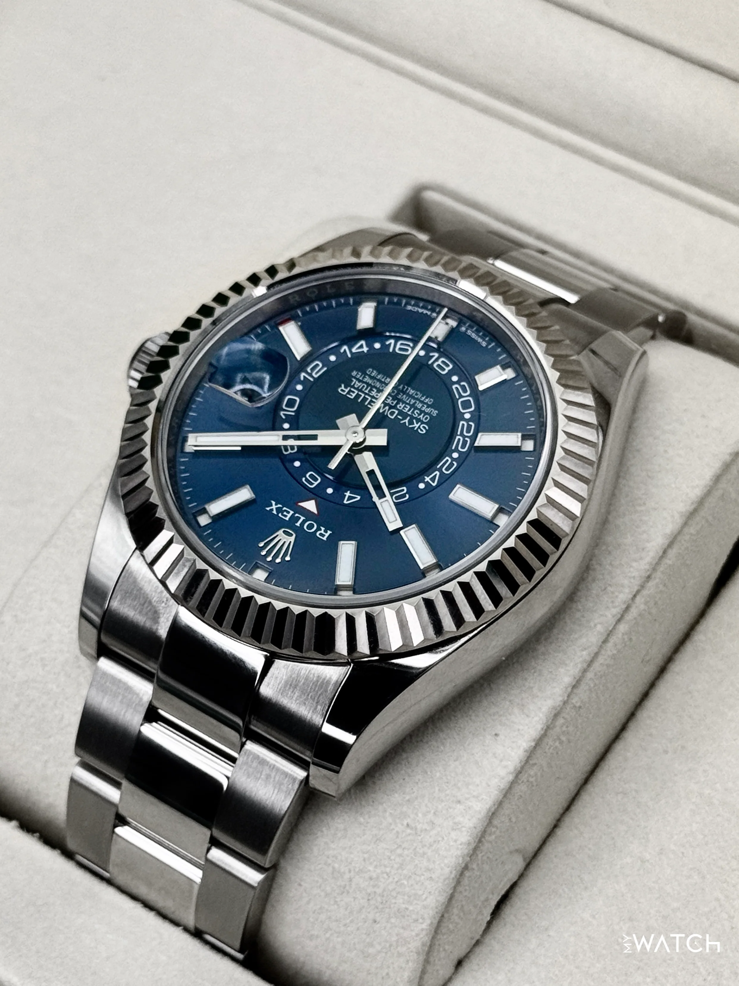 2026 Rolex Sky-Dweller 42mm 336934 Oyster Blue Dial - Image 7
