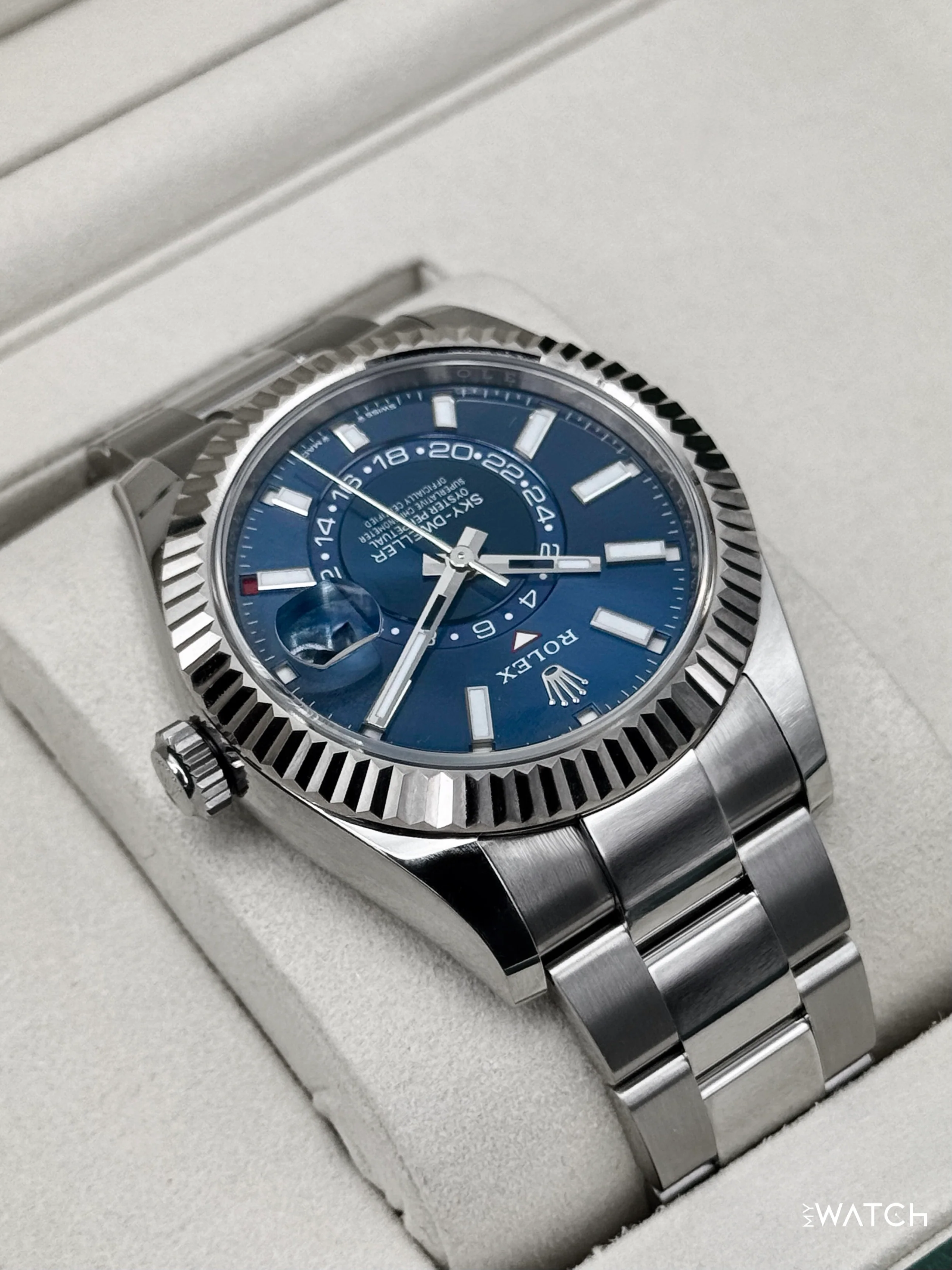 2026 Rolex Sky-Dweller 42mm 336934 Oyster Blue Dial - Image 8