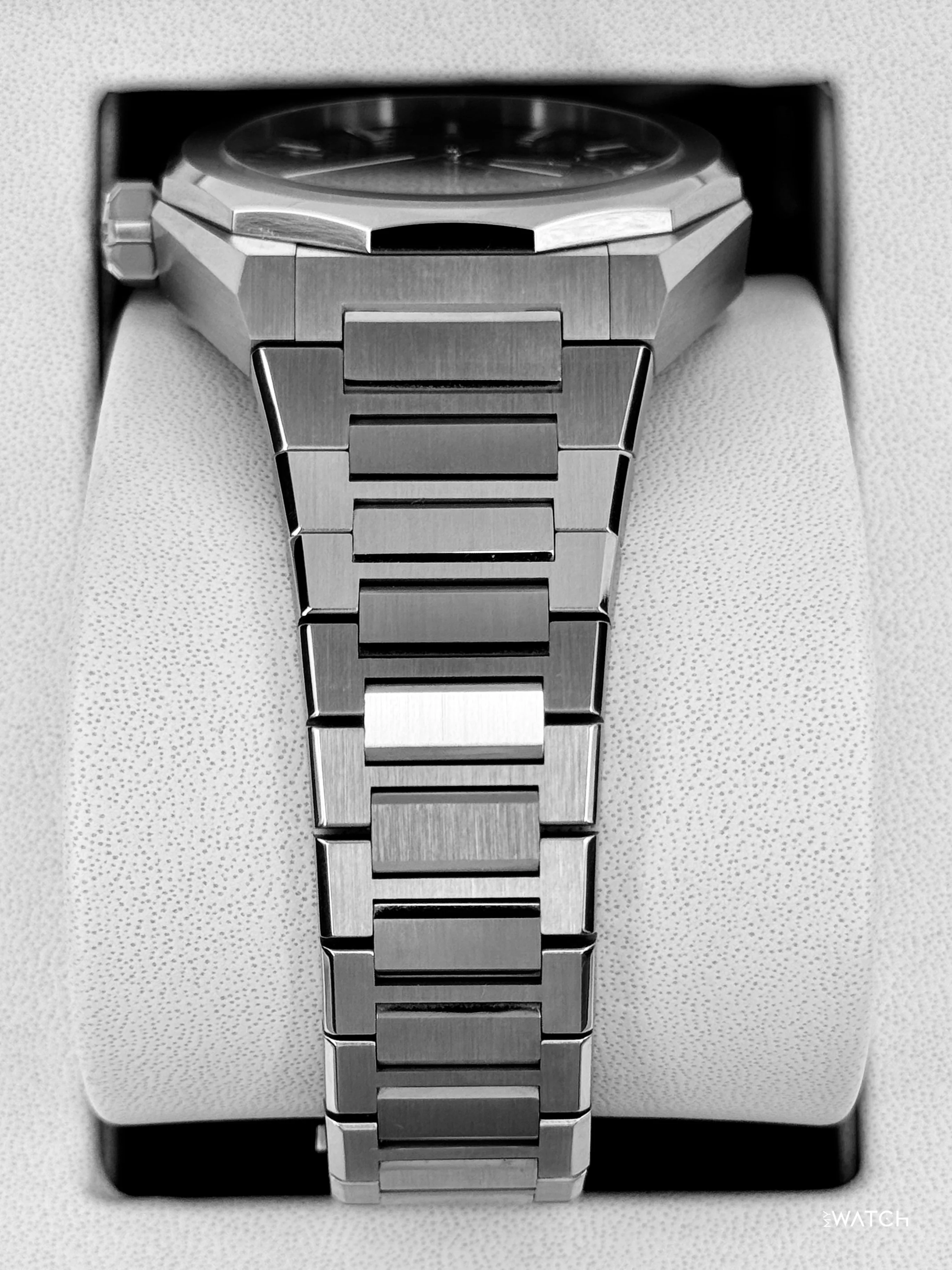 2026 Zenith Defy Skyline 41mm 03.9300.3620/51.1001 Stainless Steel Blue Dial - Image 4