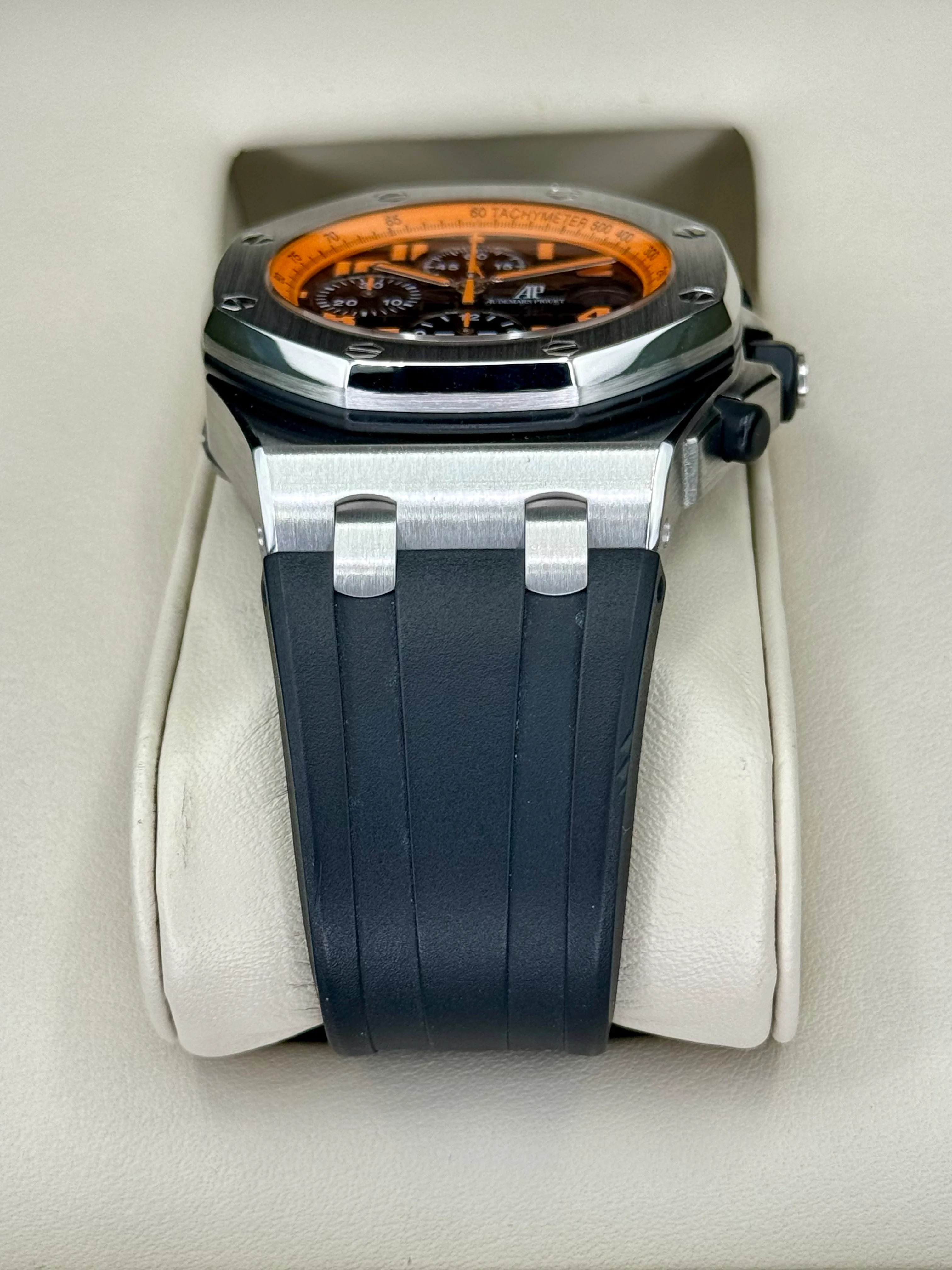 Audemars Piguet Royal Oak 42mm 26170ST  Offshore Volcano - Image 3