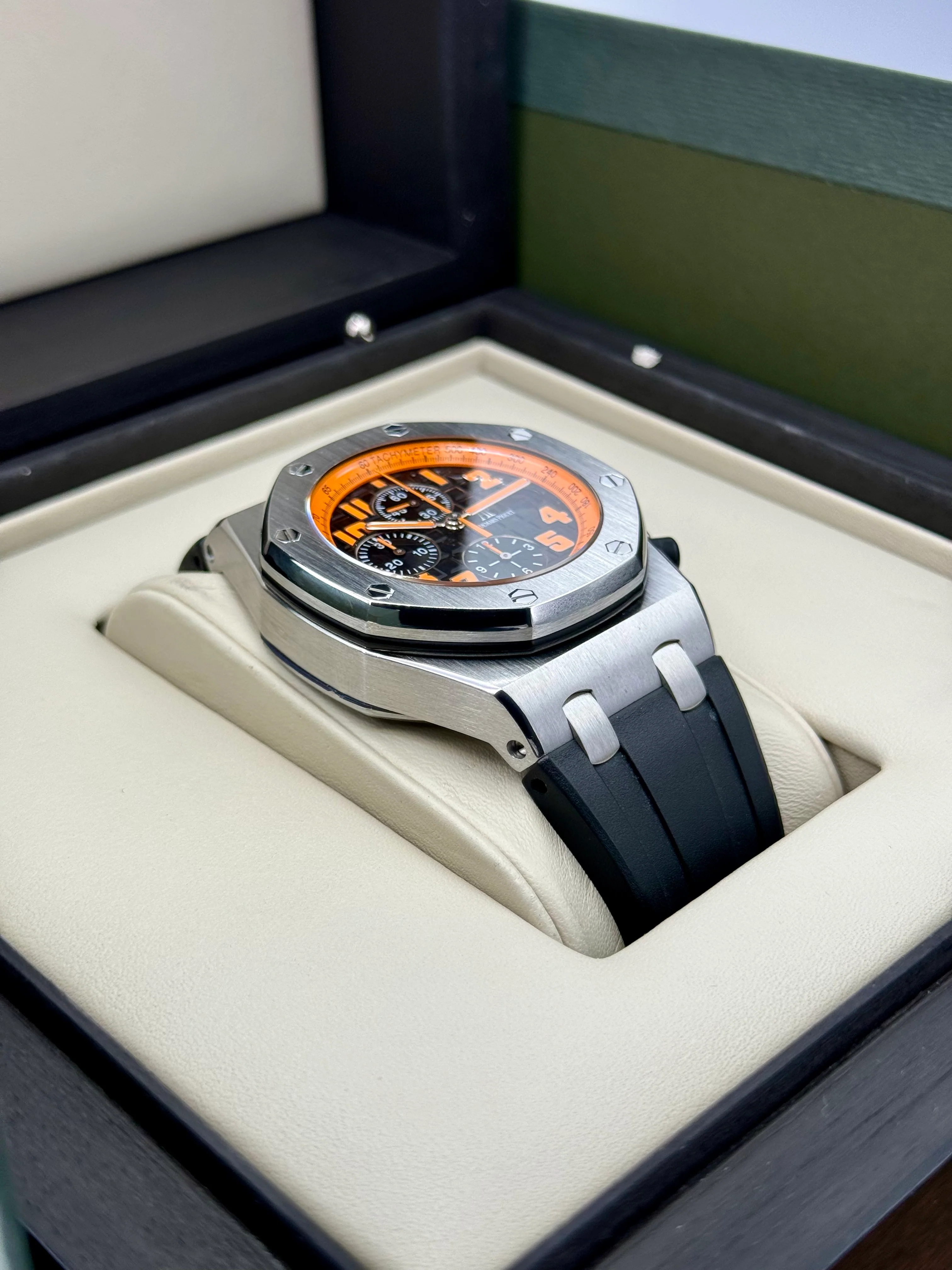 Audemars Piguet Royal Oak 42mm 26170ST  Offshore Volcano - Image 6