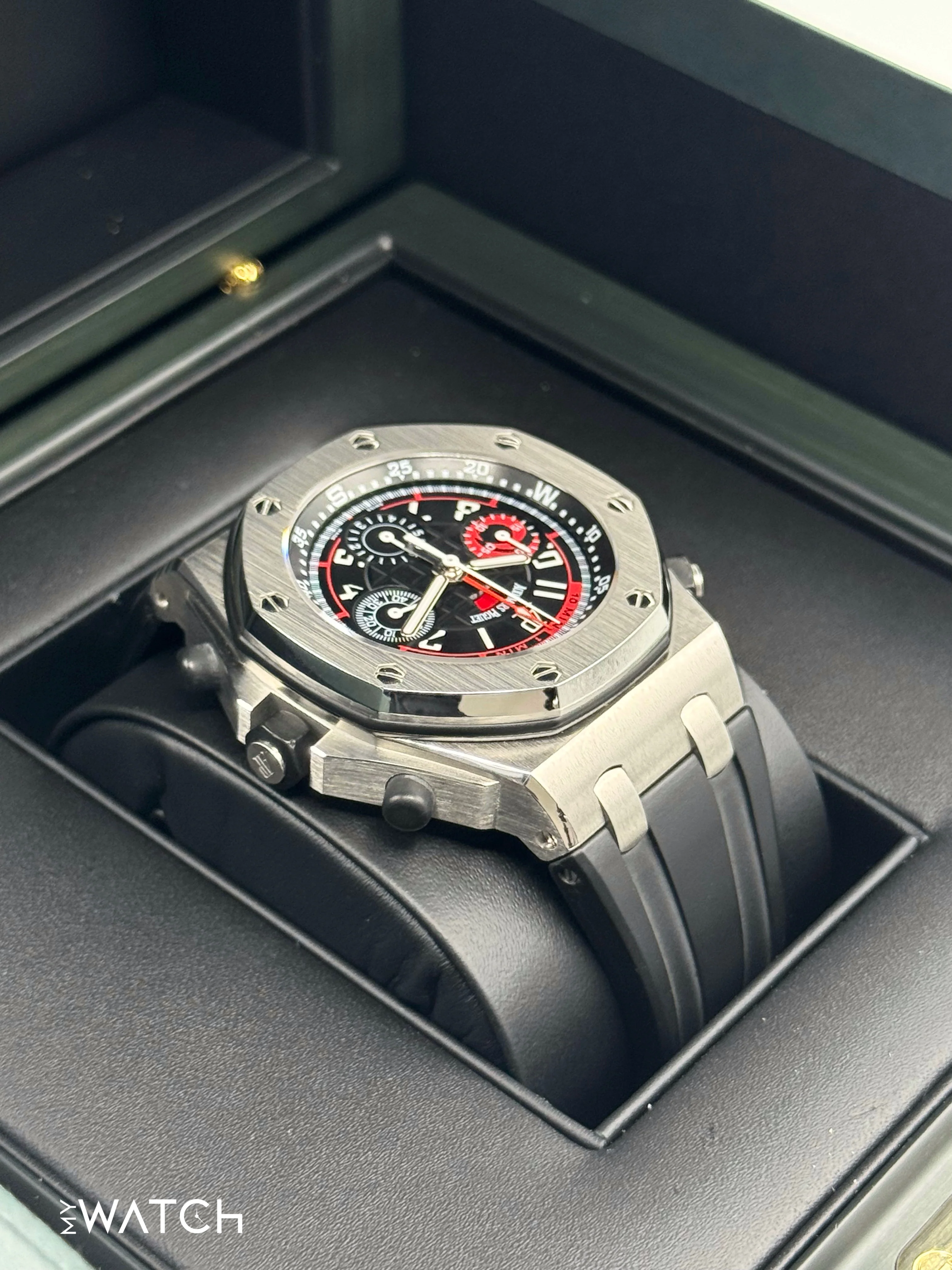 Audemars Piguet Royal Oak Offshore 44mm 26040ST Black Dial - Image 8