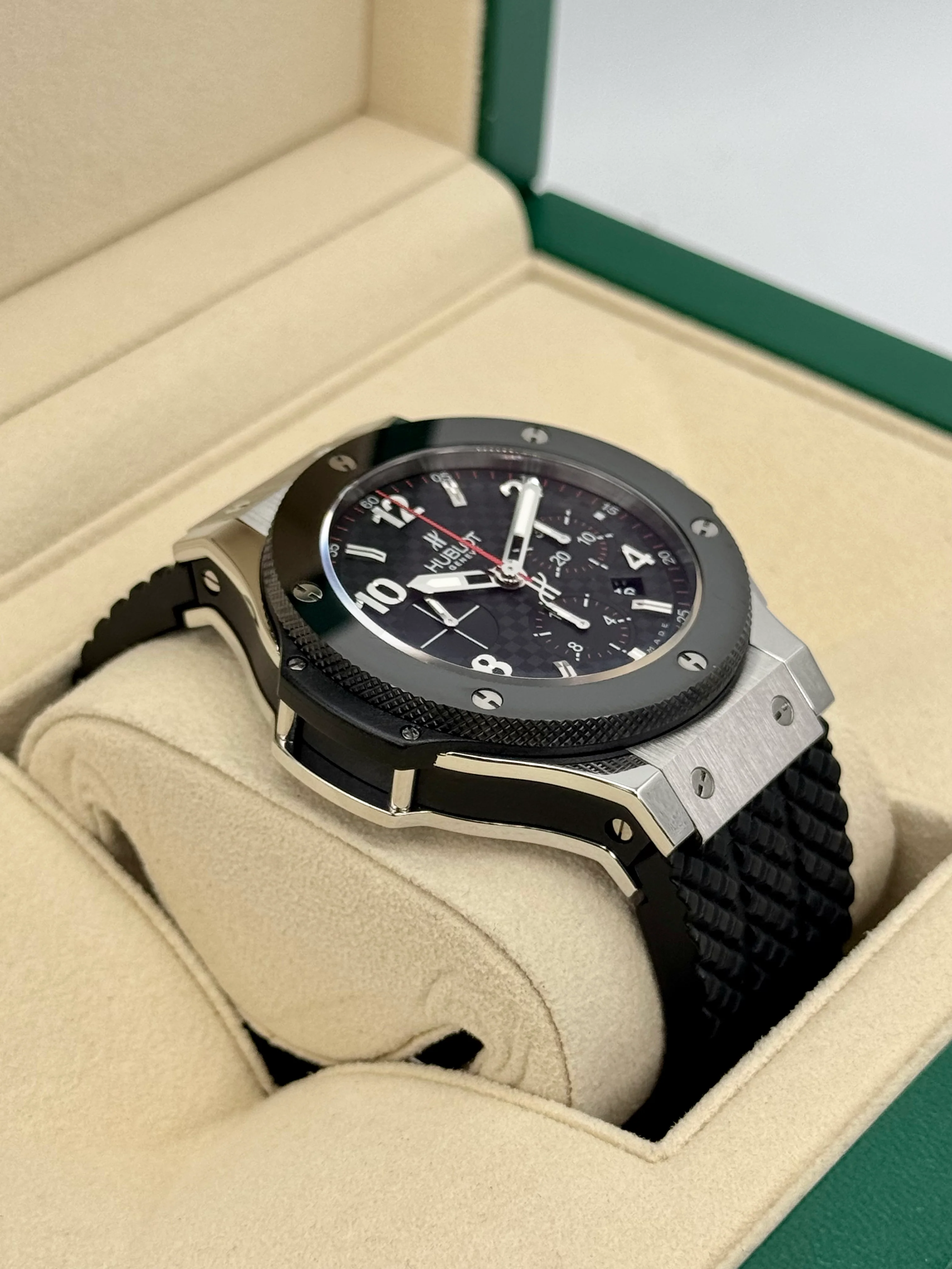 2010 Hublot Big Bang Chronograph Steele Ceramic 44mm Black Dial - Image 6