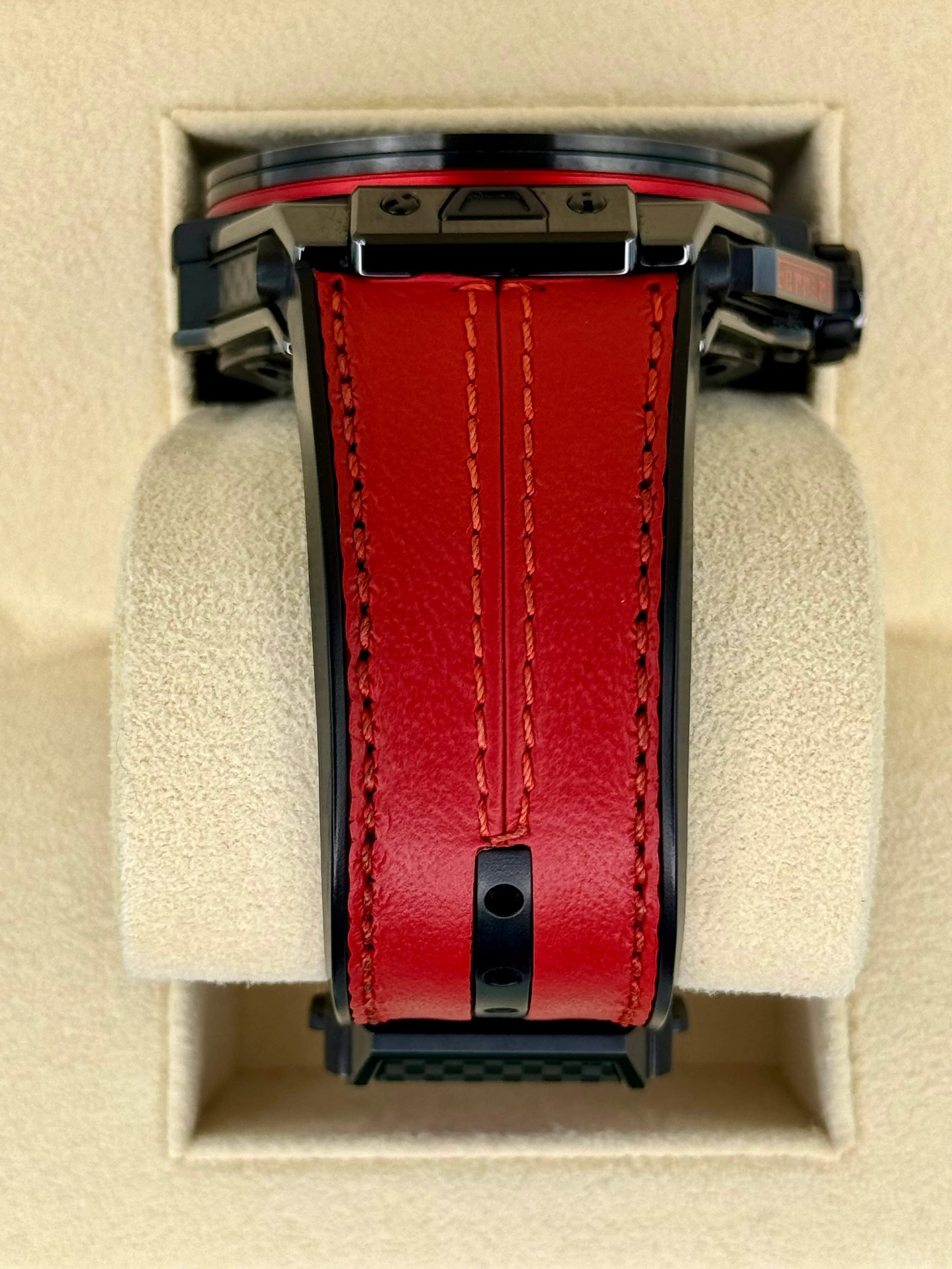 Big Bang Ferrari 45mm 401.QX.0123.VR Carbon Skeletonized Dial - Image 3