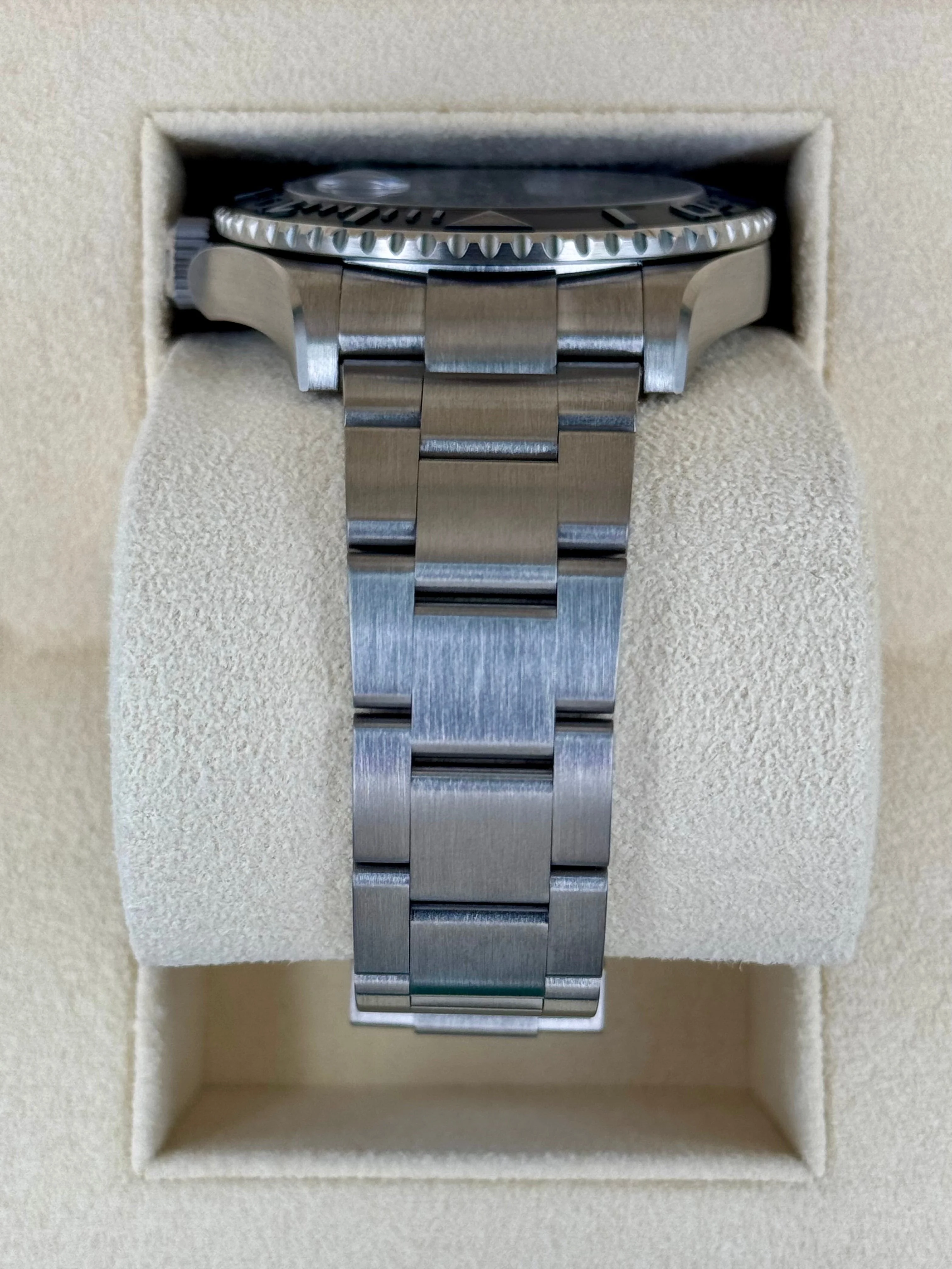 NEW 2025 Rolex Yacht-Master 42mm 226627 Titanium - Image 4