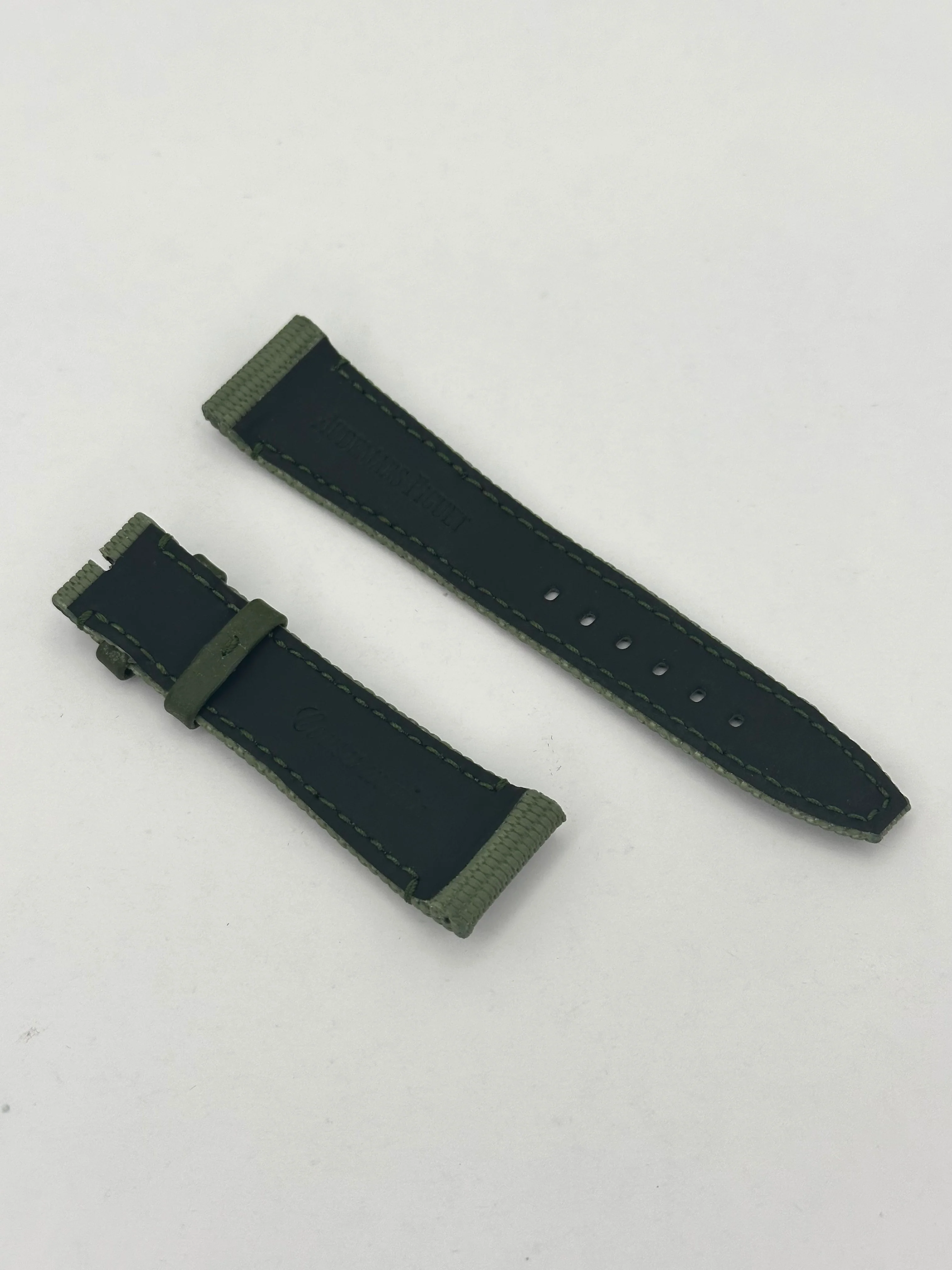 BRAND NEW/UNWORN Audemars Piguet Code 11.59 Green Watch Strap - Image 2