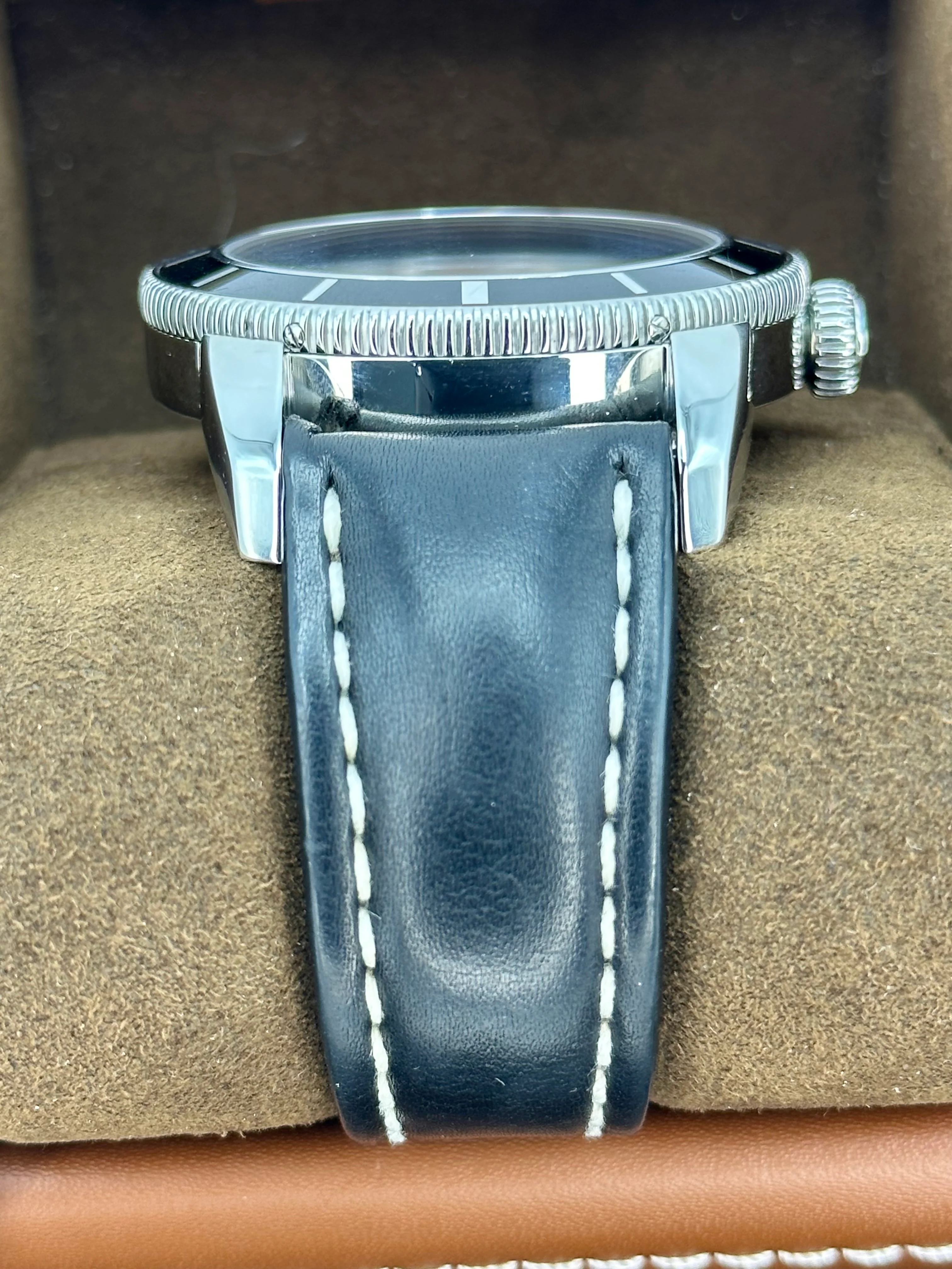 Breitling Superocean Heritage 46mm A17320 Stainless Steel Black Dial - Image 3