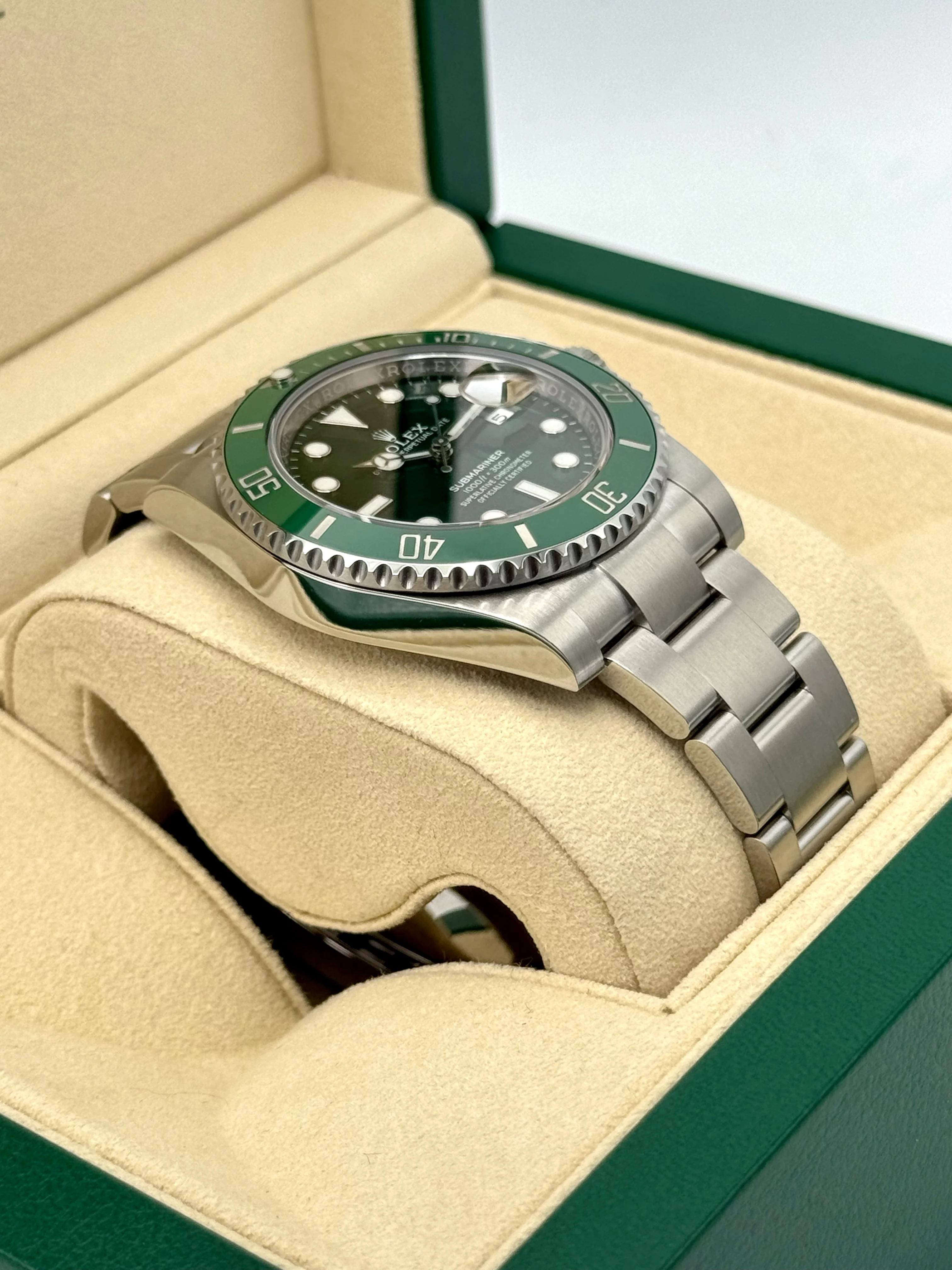 2017 Rolex Submariner "Hulk" 40mm 116610LV Green Dial - Image 6