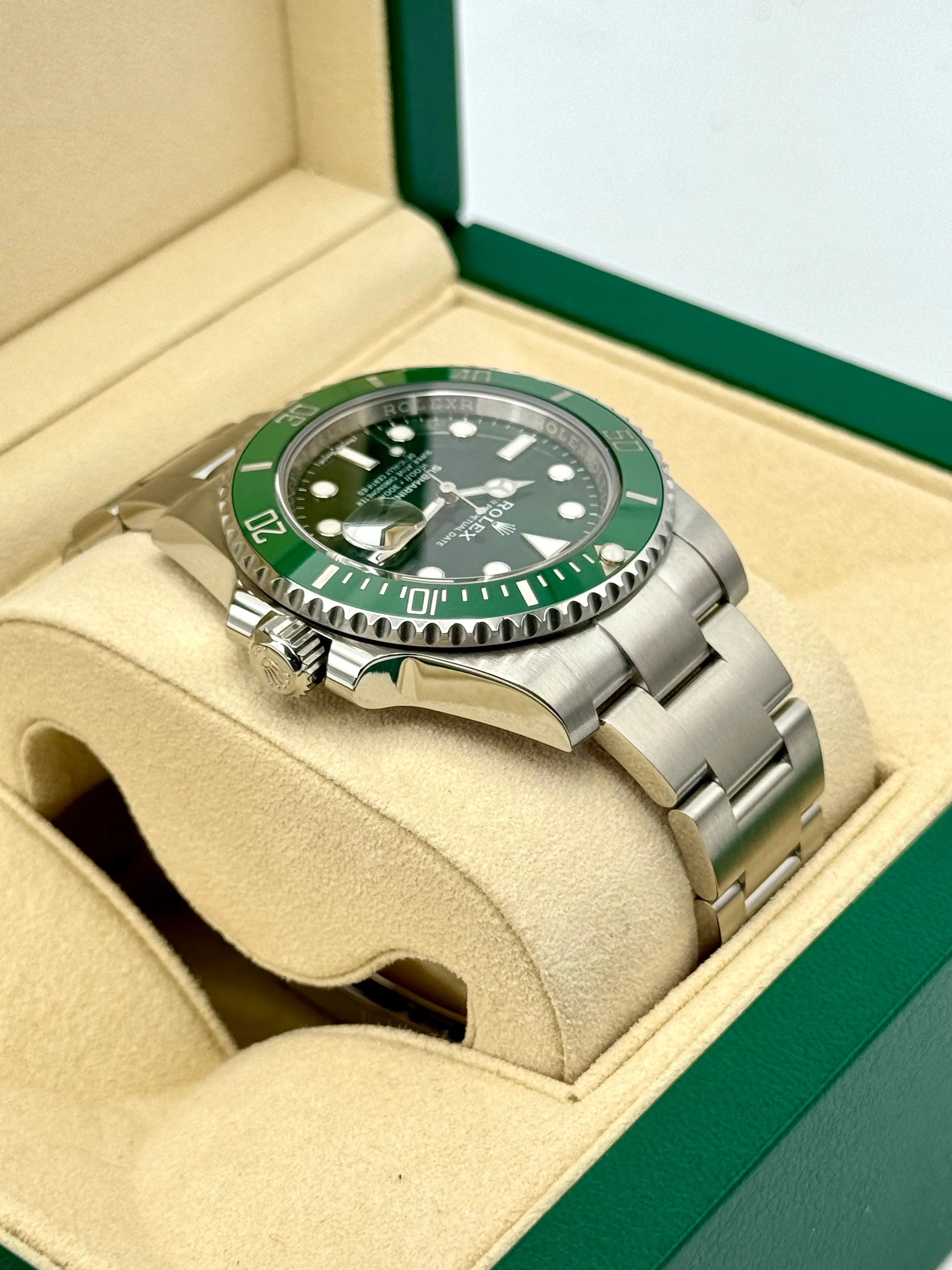 2017 Rolex Submariner "Hulk" 40mm 116610LV Green Dial - Image 8