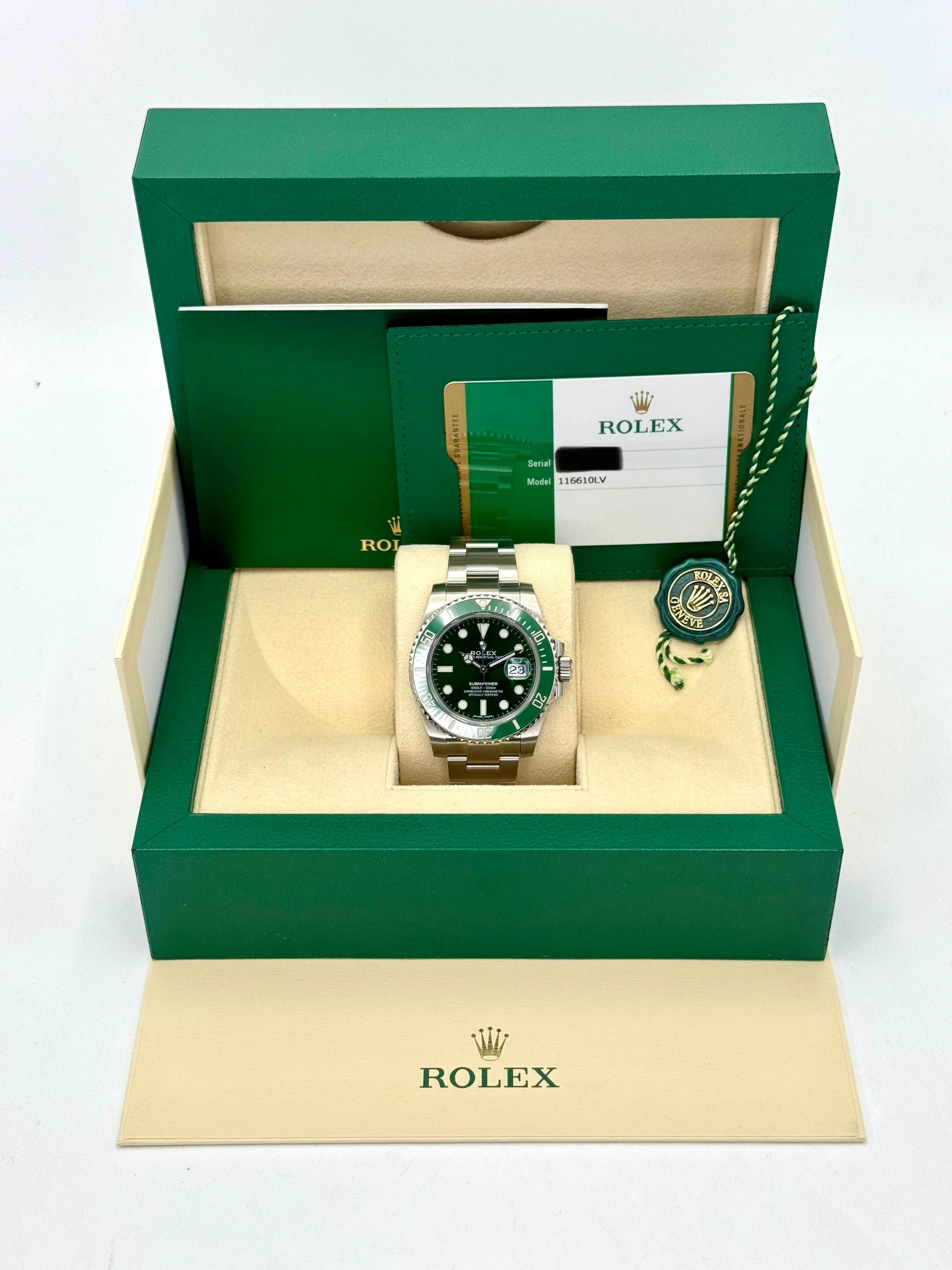 2019 Rolex Submariner "Hulk" 40mm 116610LV Green Dial - Image 11