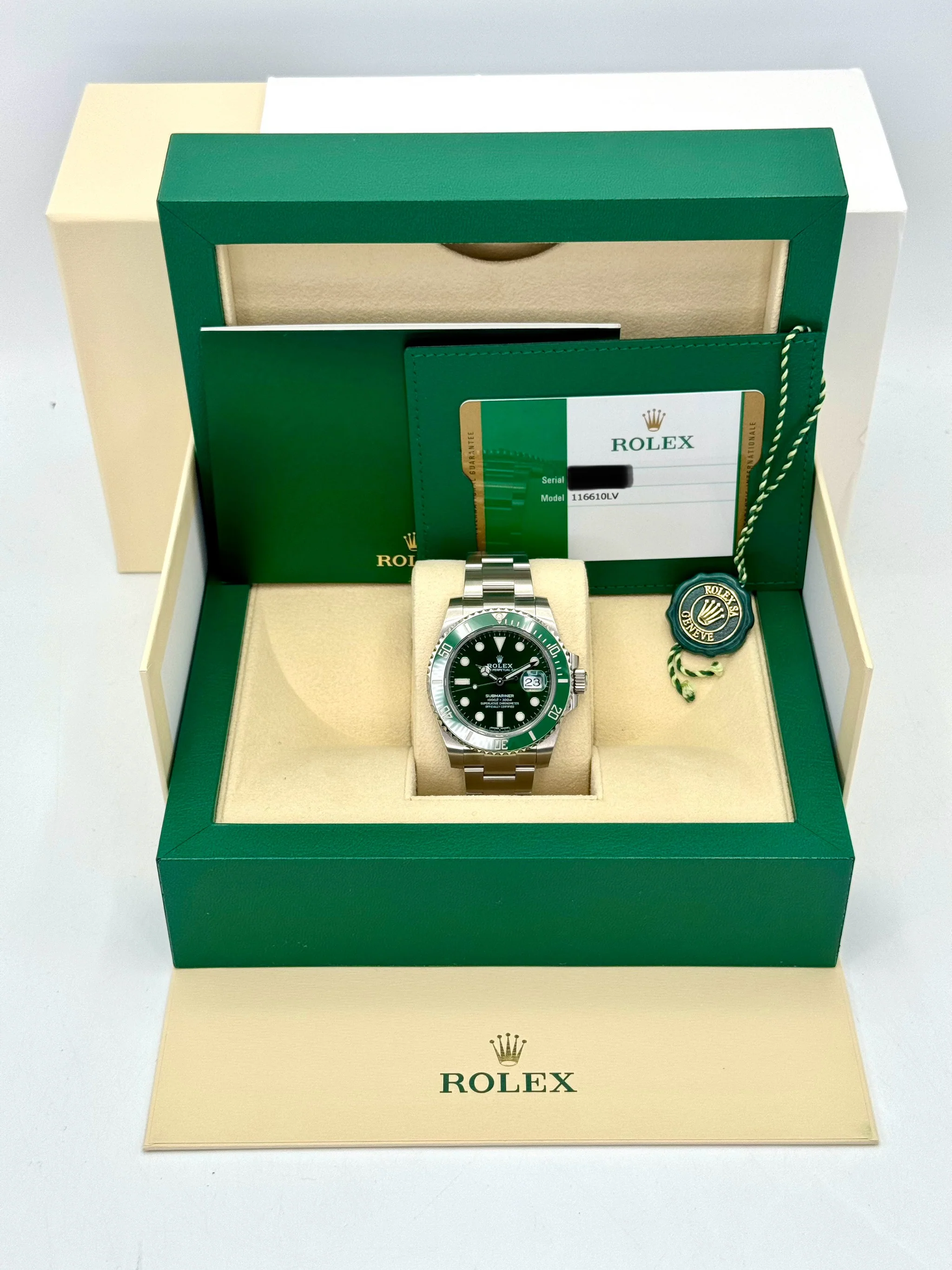 2019 Rolex Submariner "Hulk" 40mm 116610LV Green Dial - Image 12