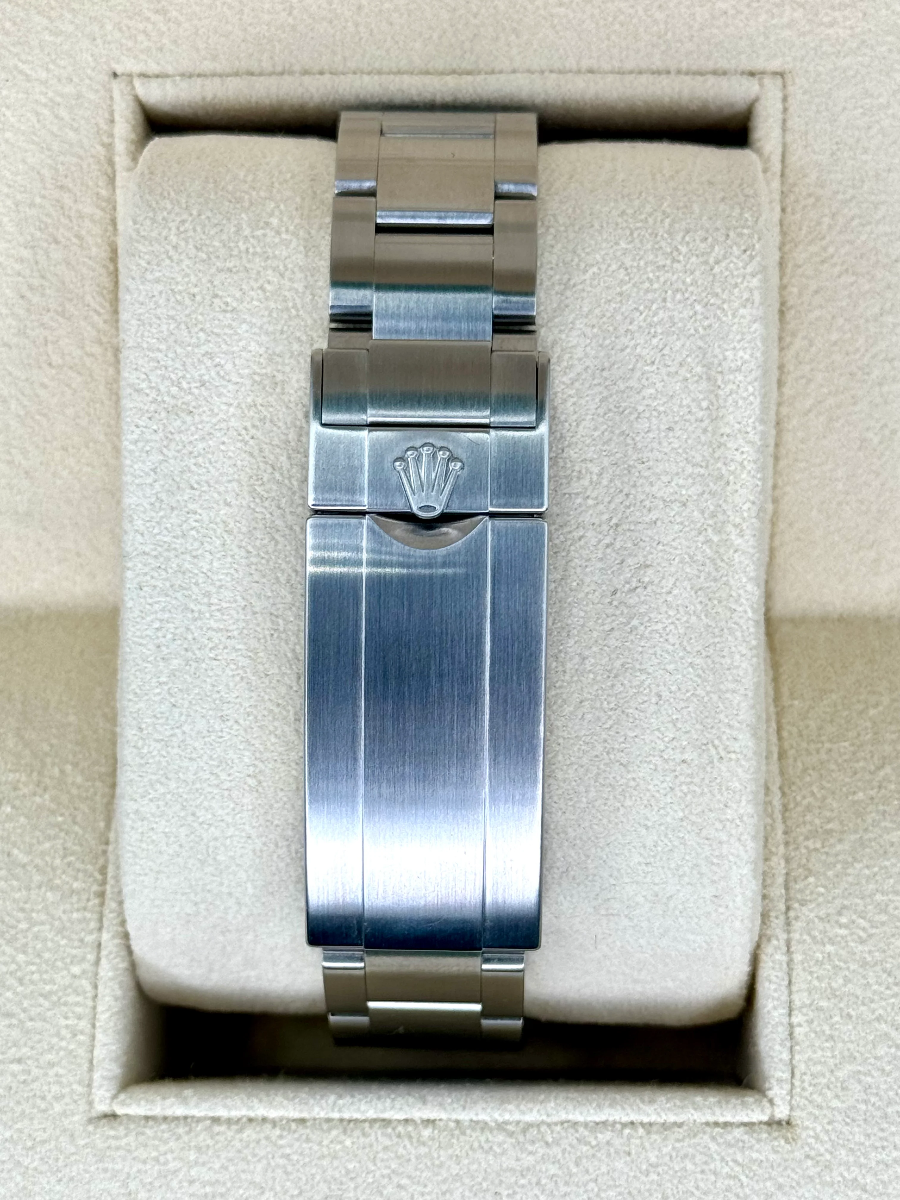 2019 Rolex Submariner "Hulk" 40mm 116610LV Green Dial - Image 2