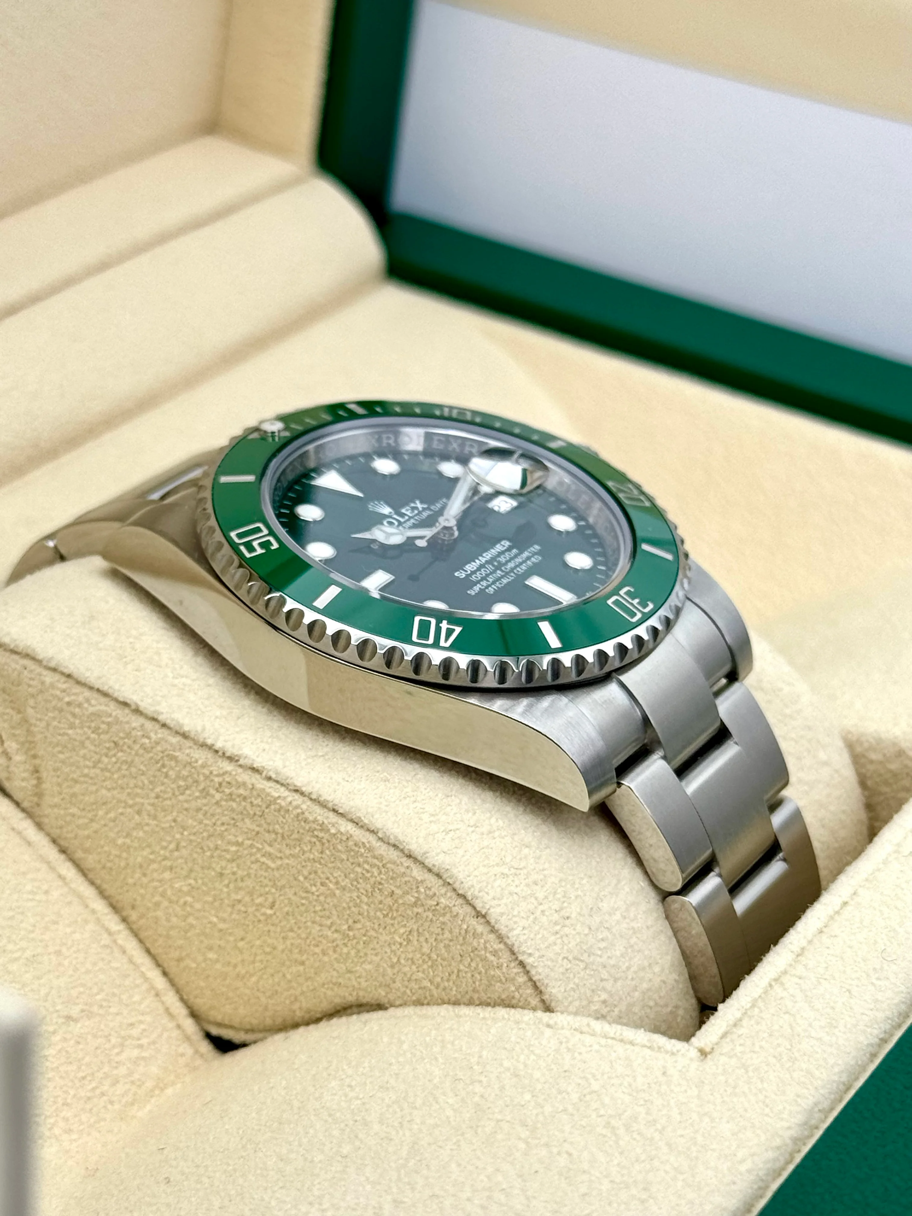 2019 Rolex Submariner "Hulk" 40mm 116610LV Green Dial - Image 6