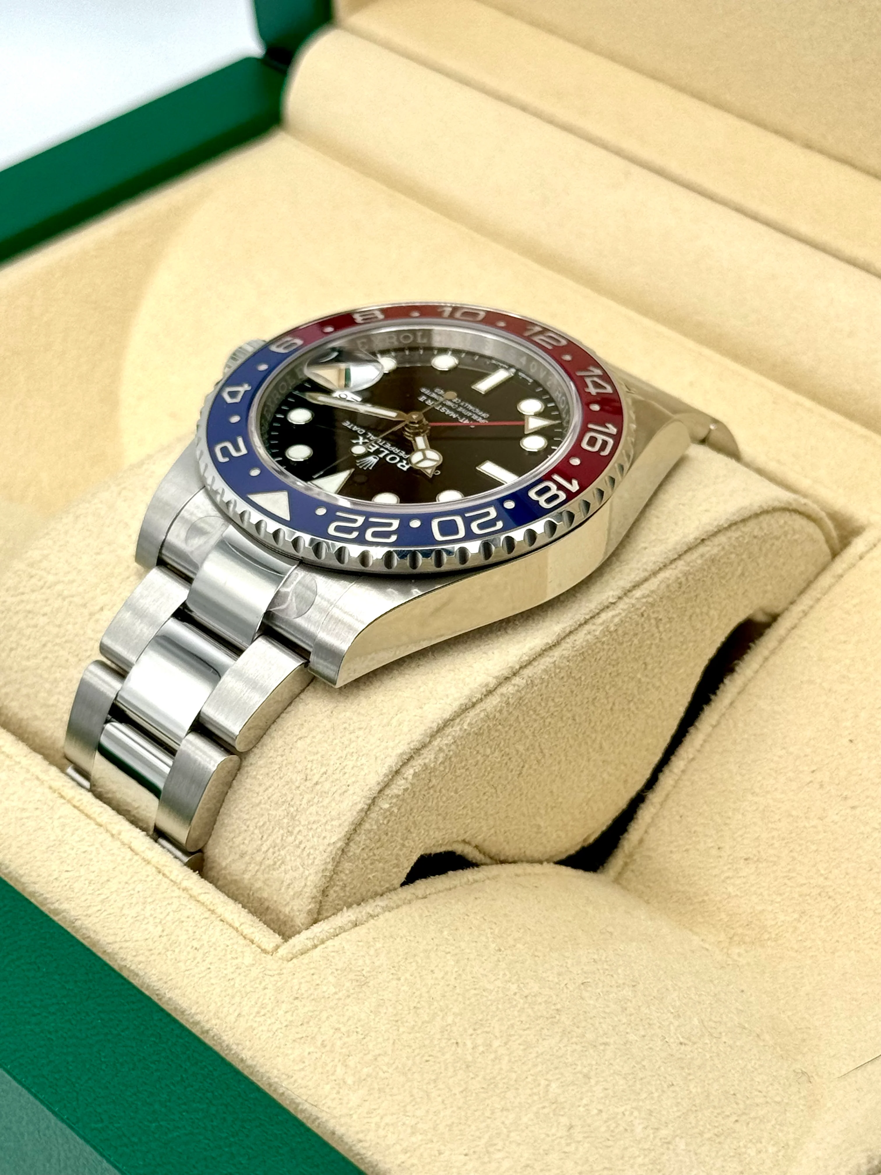 2022 Rolex GMT-Master II "Pepsi" 40mm 126710BLRO Oyster - Image 7
