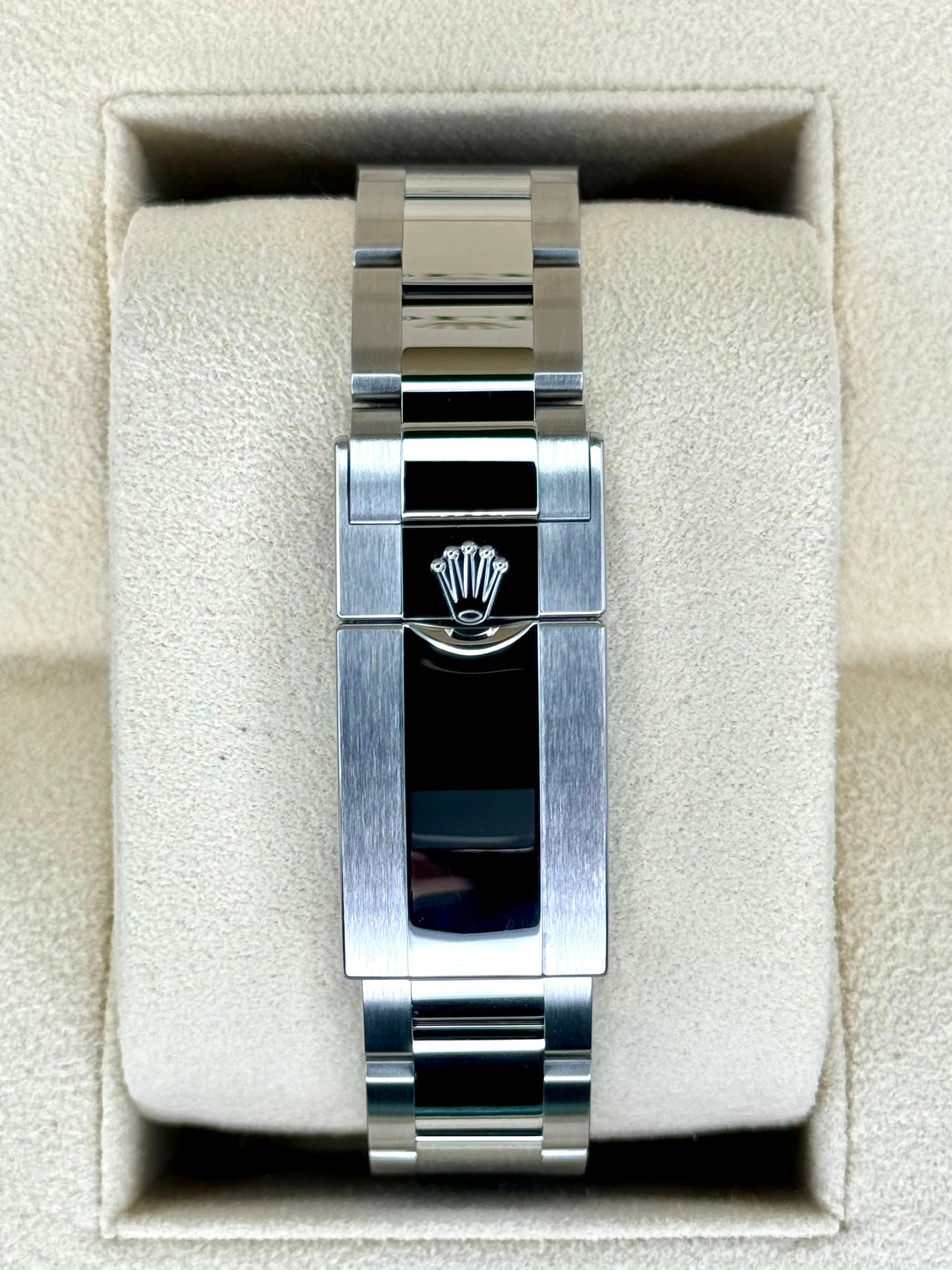 NEW 2024 Rolex Daytona 40mm 126500LN Stainless Steel Panda Dial - Image 2