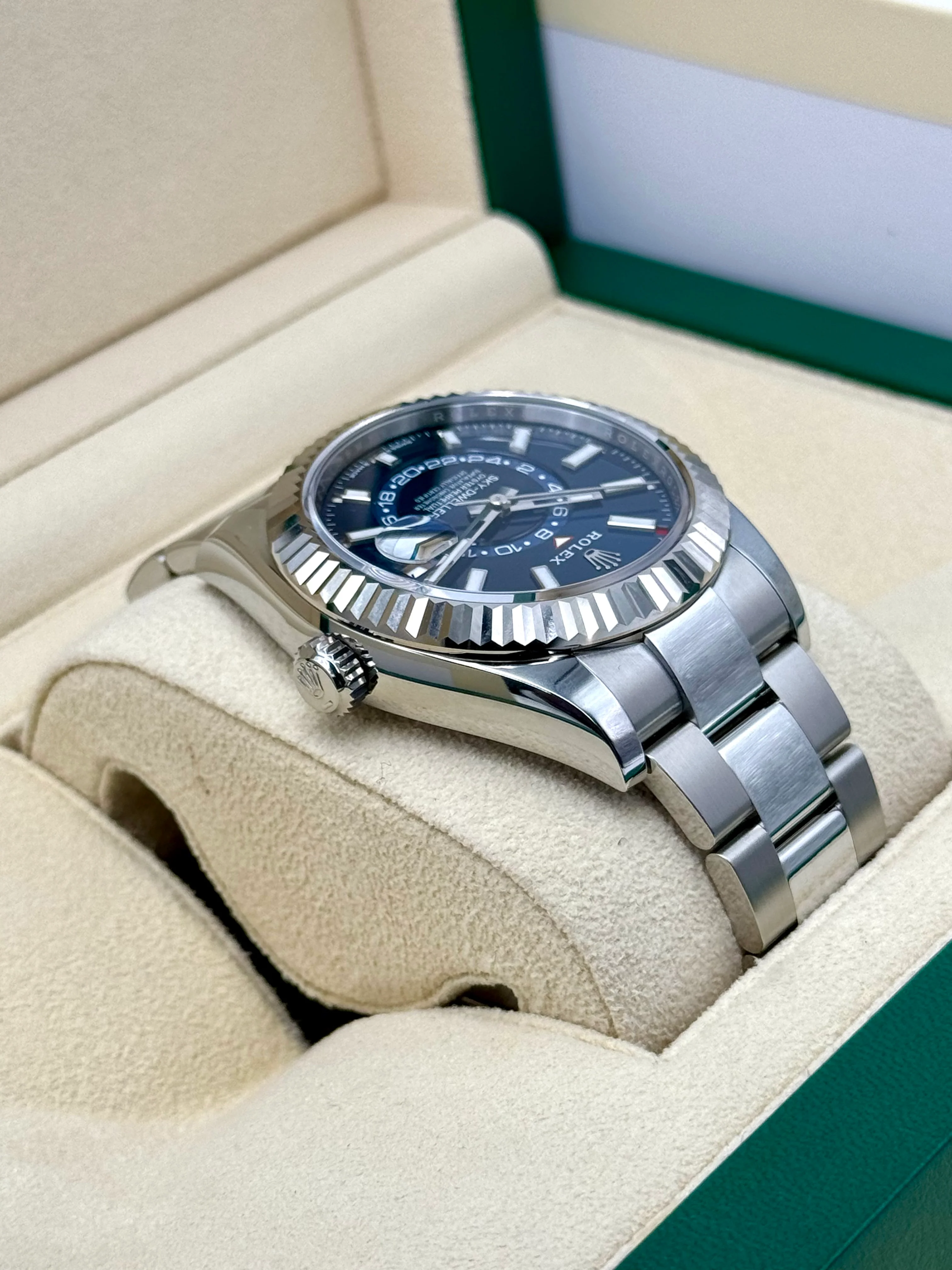 NEW 2024 Rolex Sky-Dweller 42mm 336934 Oyster Blue Dial - Image 8