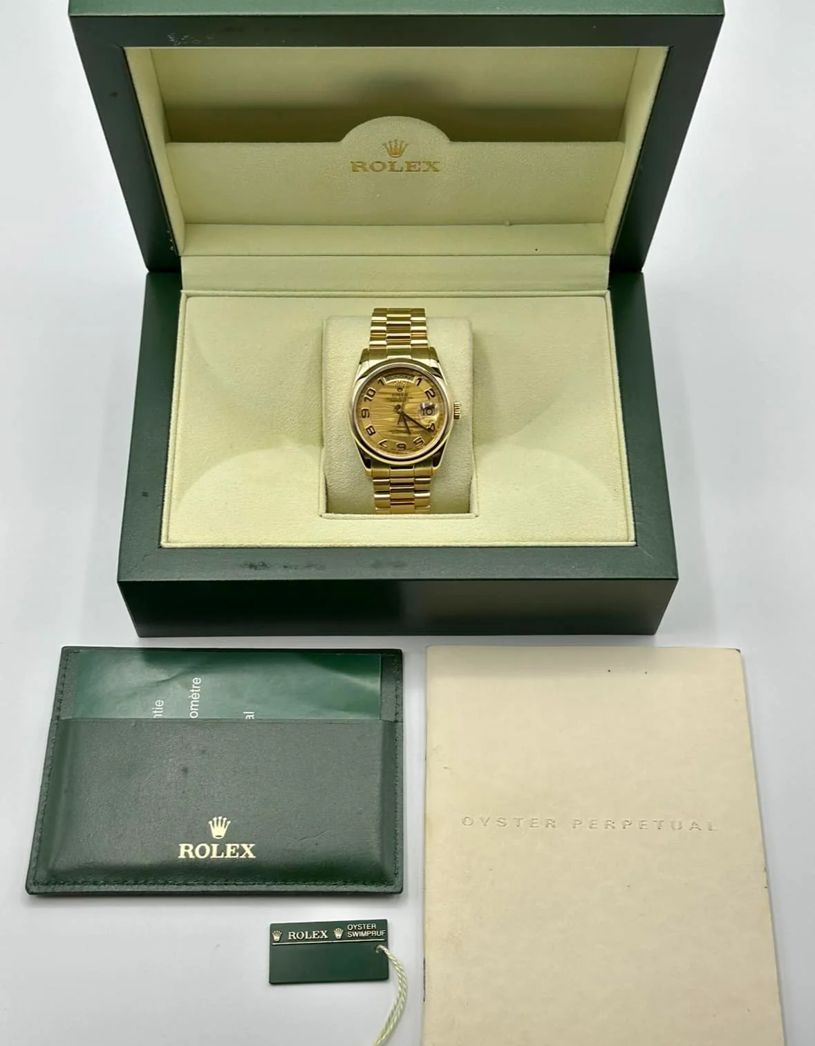 2000 Rolex Day-Date 36mm 118208 Presidential Champagne Wave Dial - Image 11