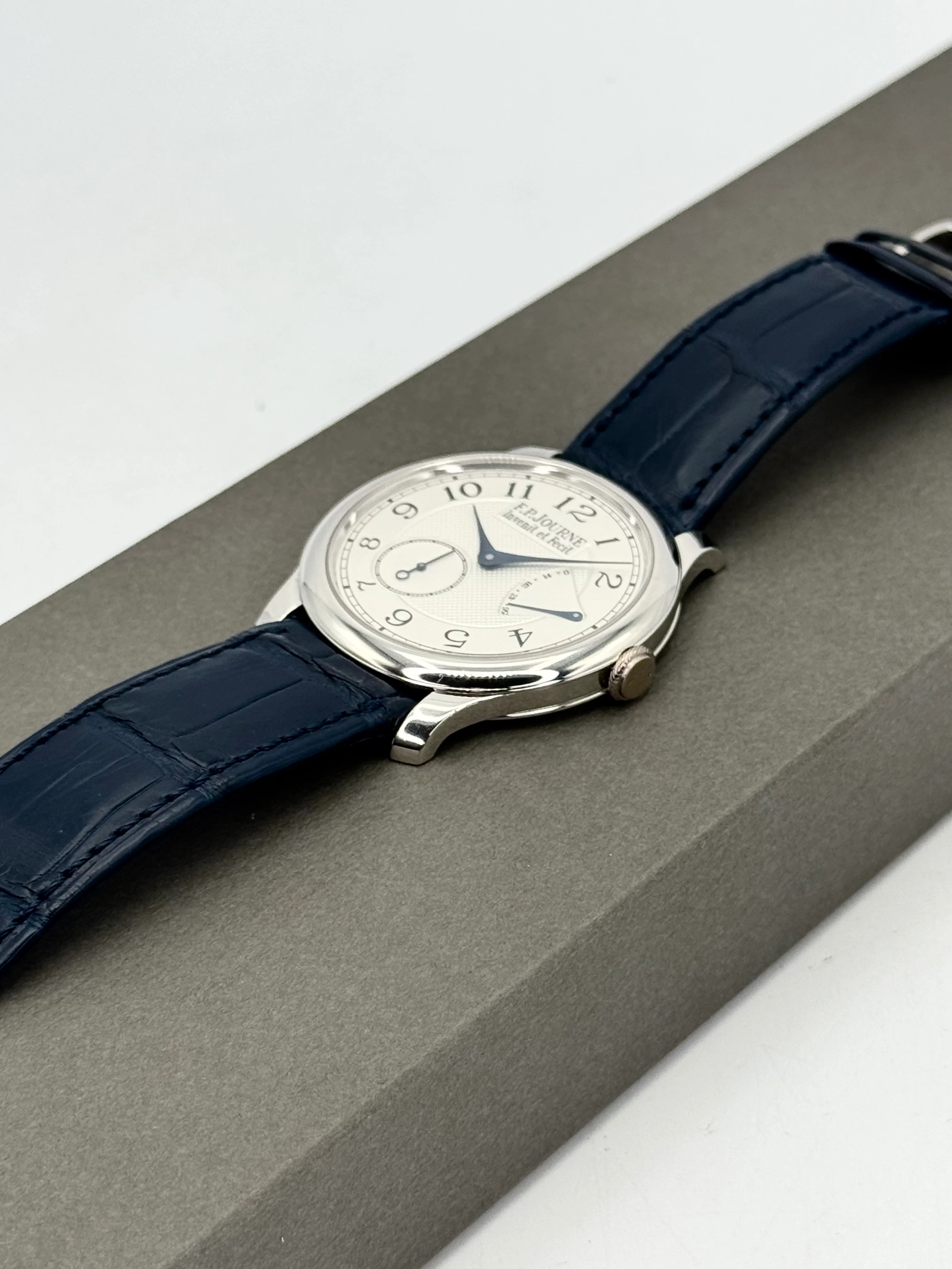 F.P.Journe Classique Chronomètre Souverain Platinum 40mm Silver Guilloche dial - Image 5