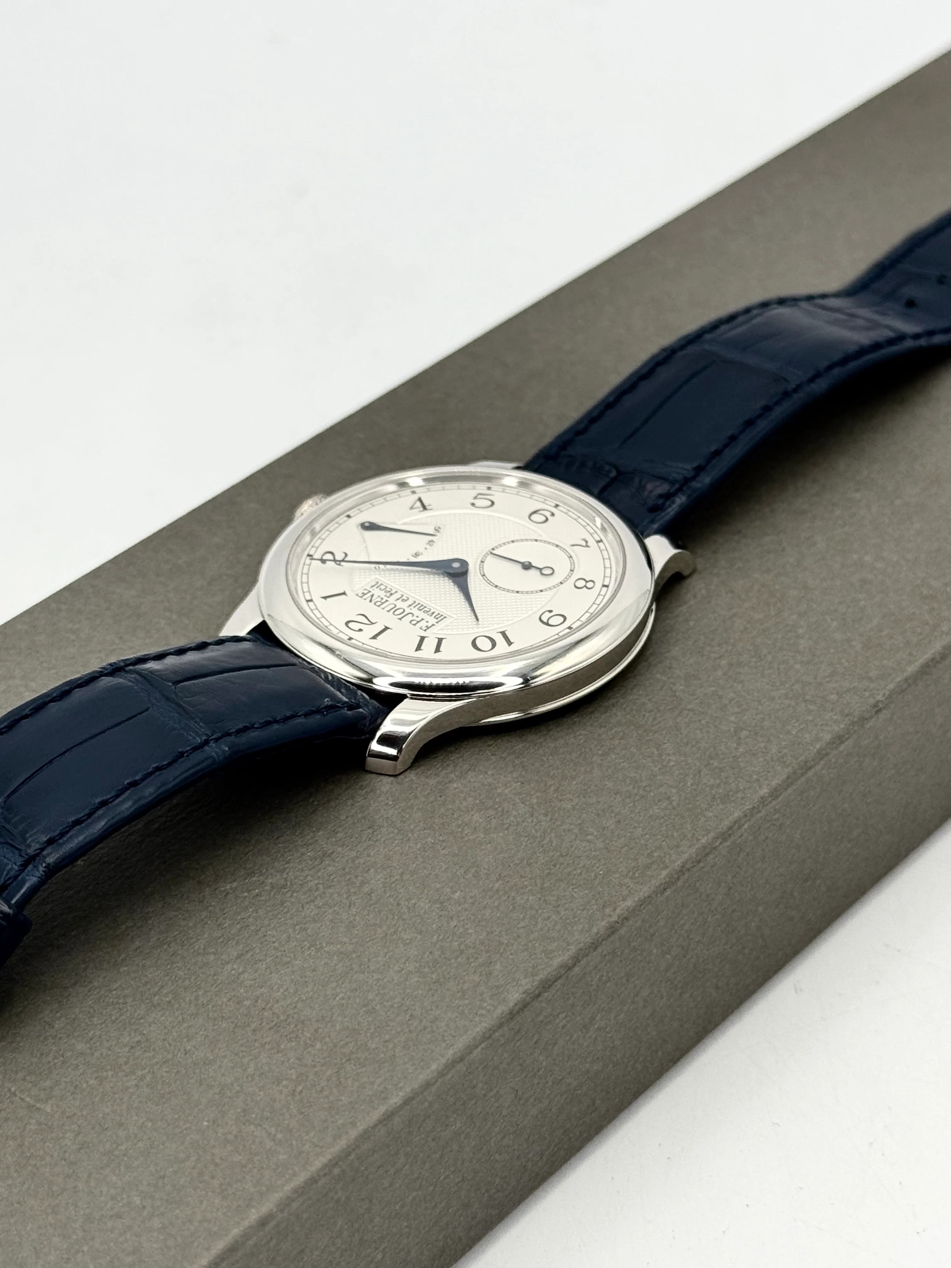 F.P.Journe Classique Chronomètre Souverain Platinum 40mm Silver Guilloche dial - Image 6