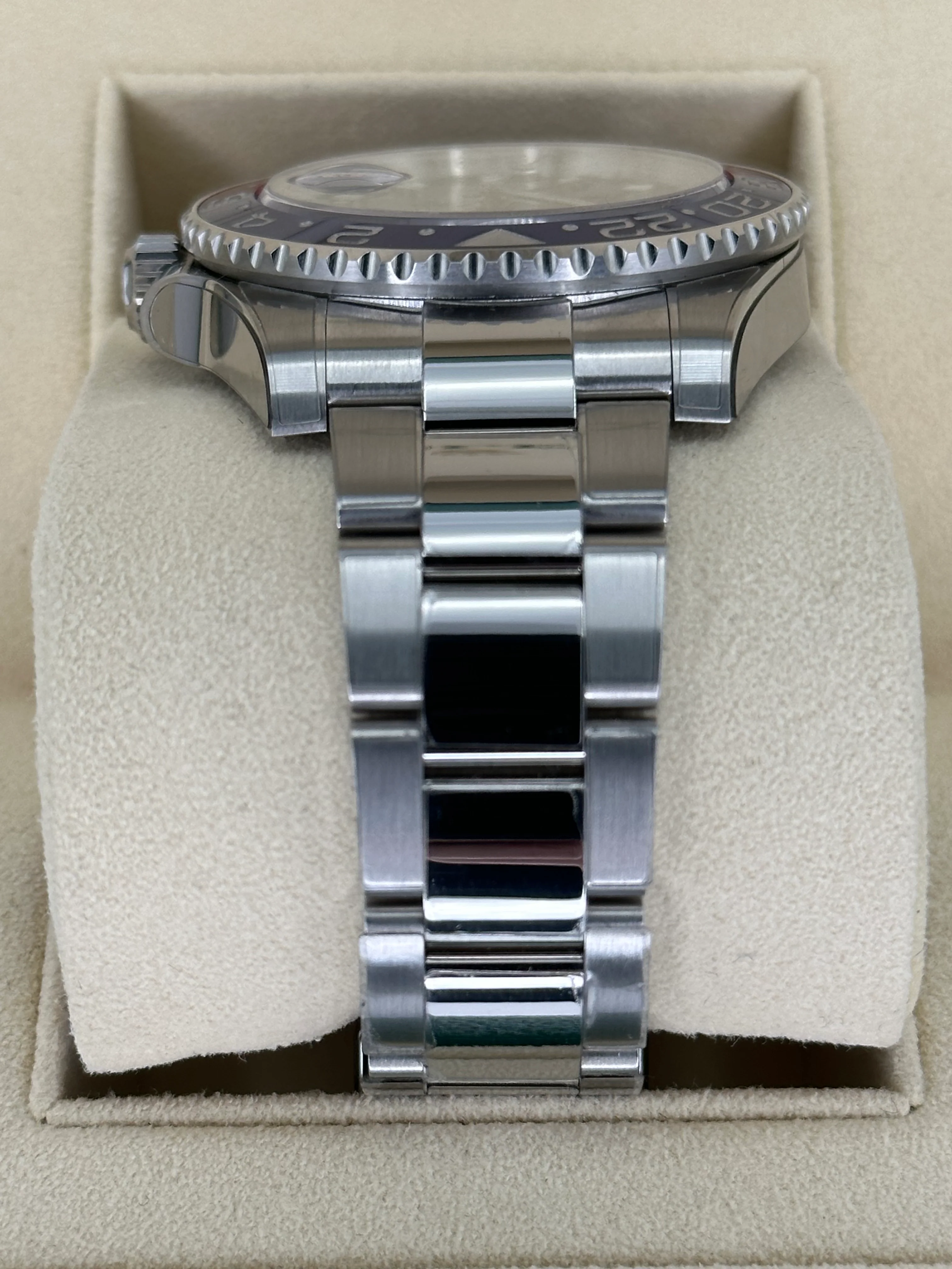 2022 Rolex GMT-Master II "Pepsi" 40mm 126710BLRO Oyster - Image 4