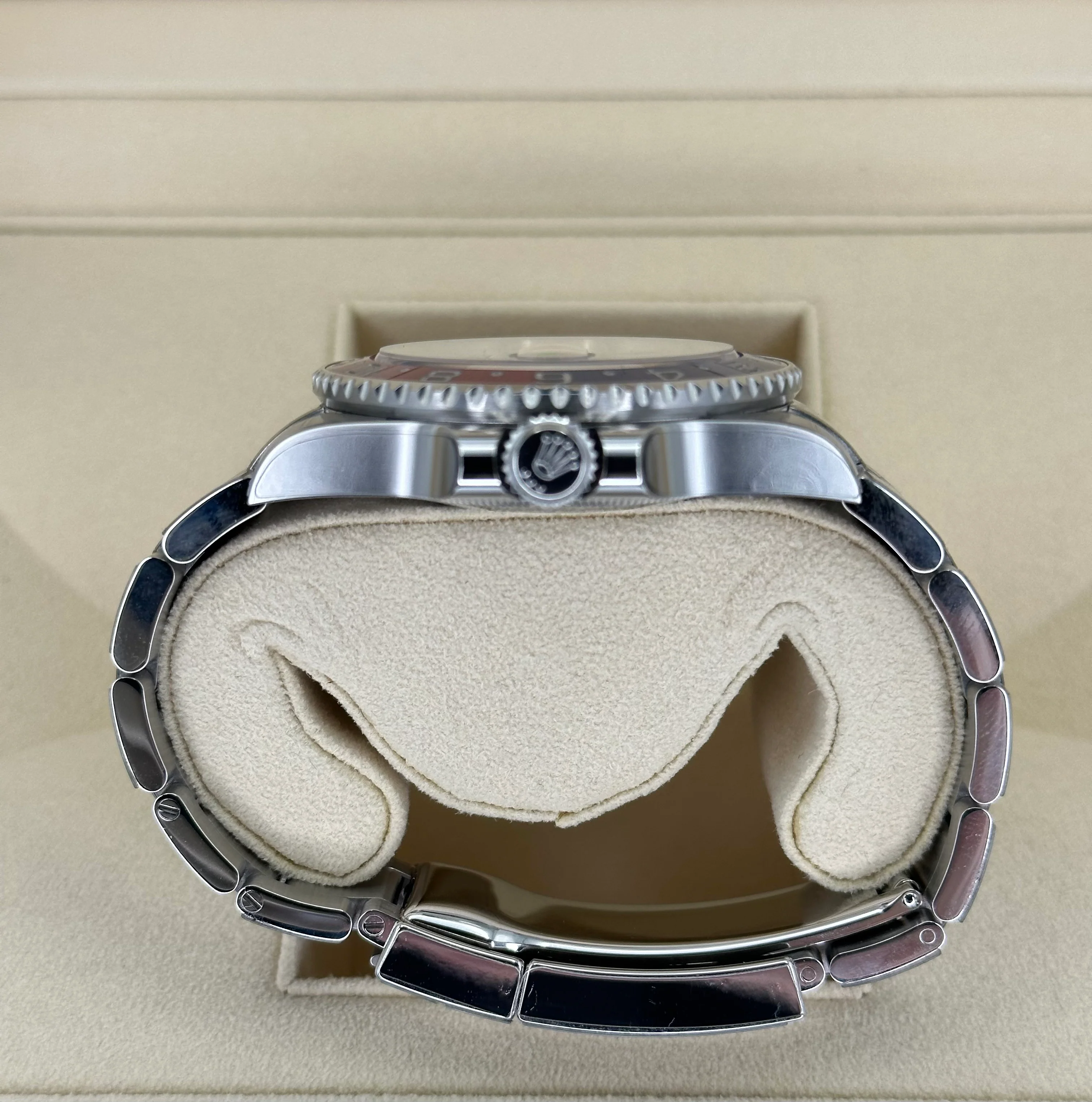 2022 Rolex GMT-Master II "Pepsi" 40mm 126710BLRO Oyster - Image 9